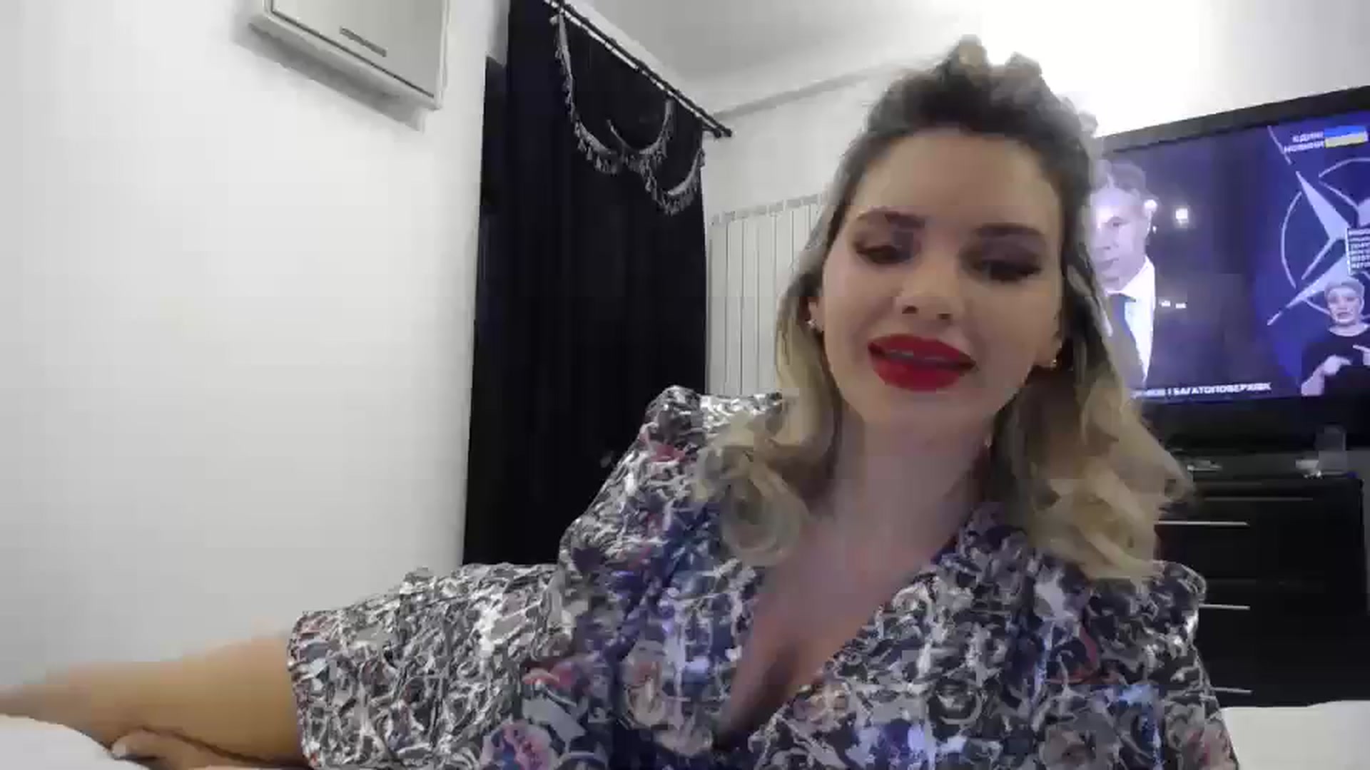 Gallery image thumbnail from Klarita_'s myfreecams stream on, 01/30/2024, 21:39 image 17 of 20