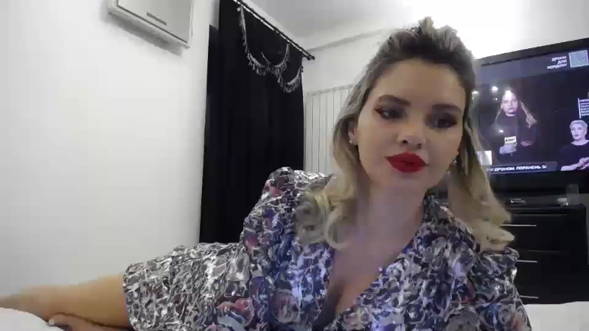 Gallery image thumbnail from Klarita_'s myfreecams stream on, 01/30/2024, 21:39 image 18 of 20