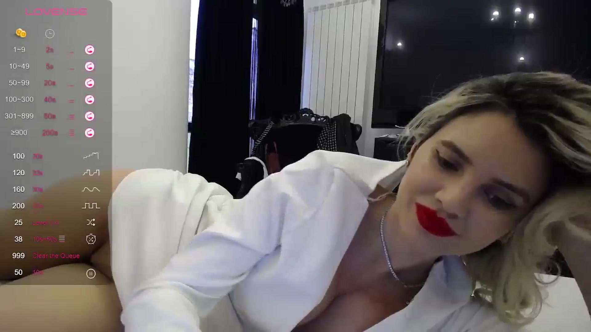 Gallery image thumbnail from Klarita_'s myfreecams stream on, 02/11/2024, 15:34 image 6 of 20