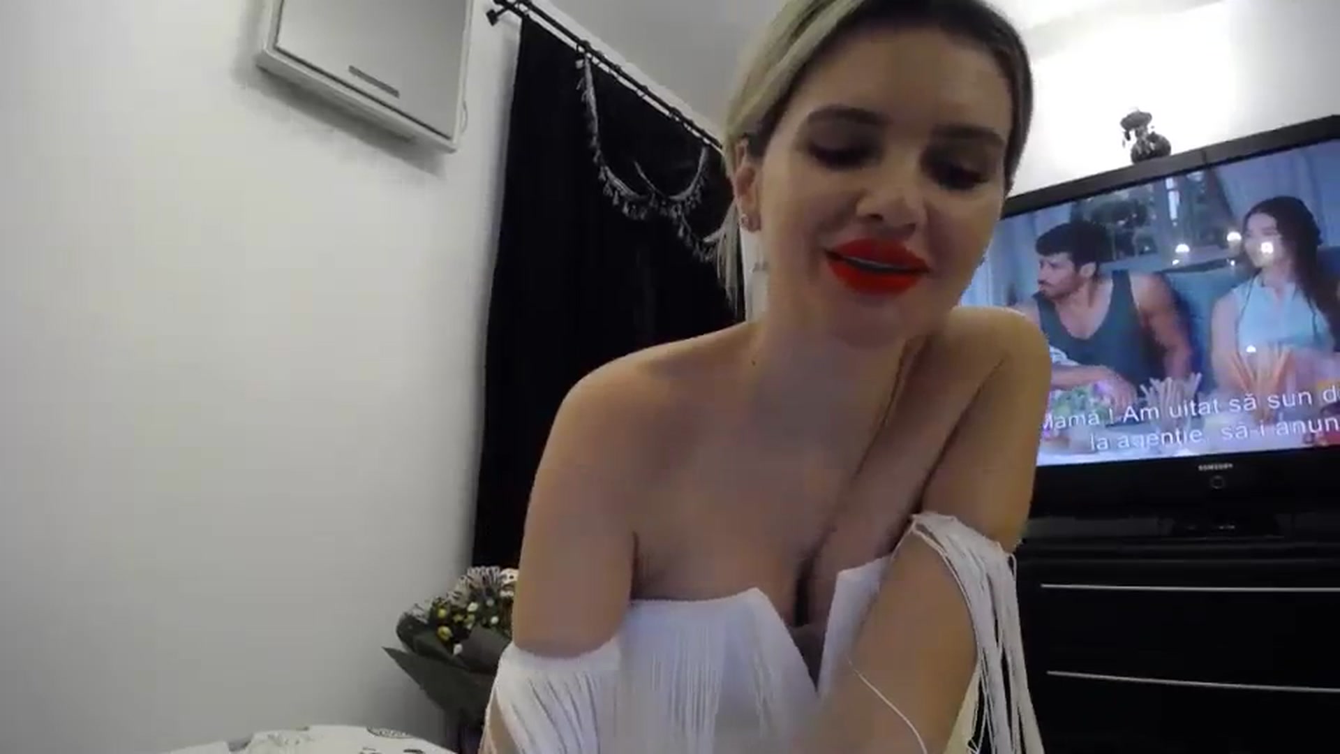 Gallery image thumbnail from Klarita_'s myfreecams stream on, 02/18/2024, 21:01 image 15 of 20