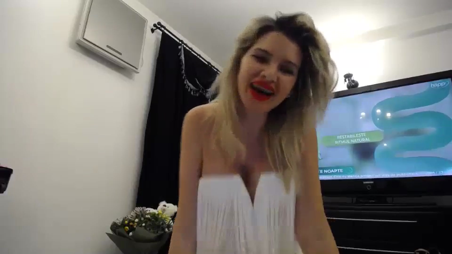Gallery image thumbnail from Klarita_'s myfreecams stream on, 02/18/2024, 21:01 image 7 of 20