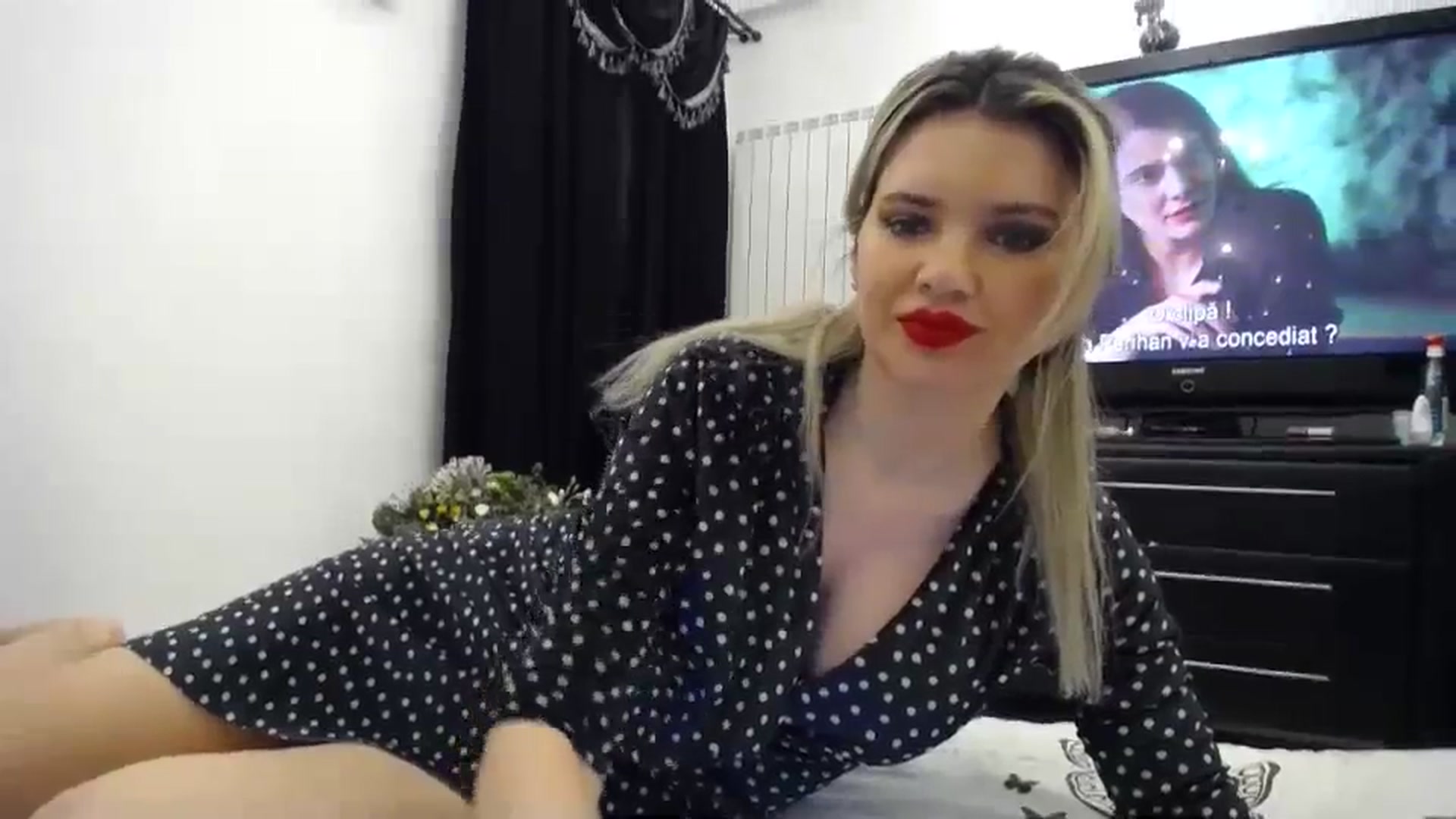 Gallery image thumbnail from Klarita_'s myfreecams stream on, 02/20/2024, 22:01 image 6 of 20