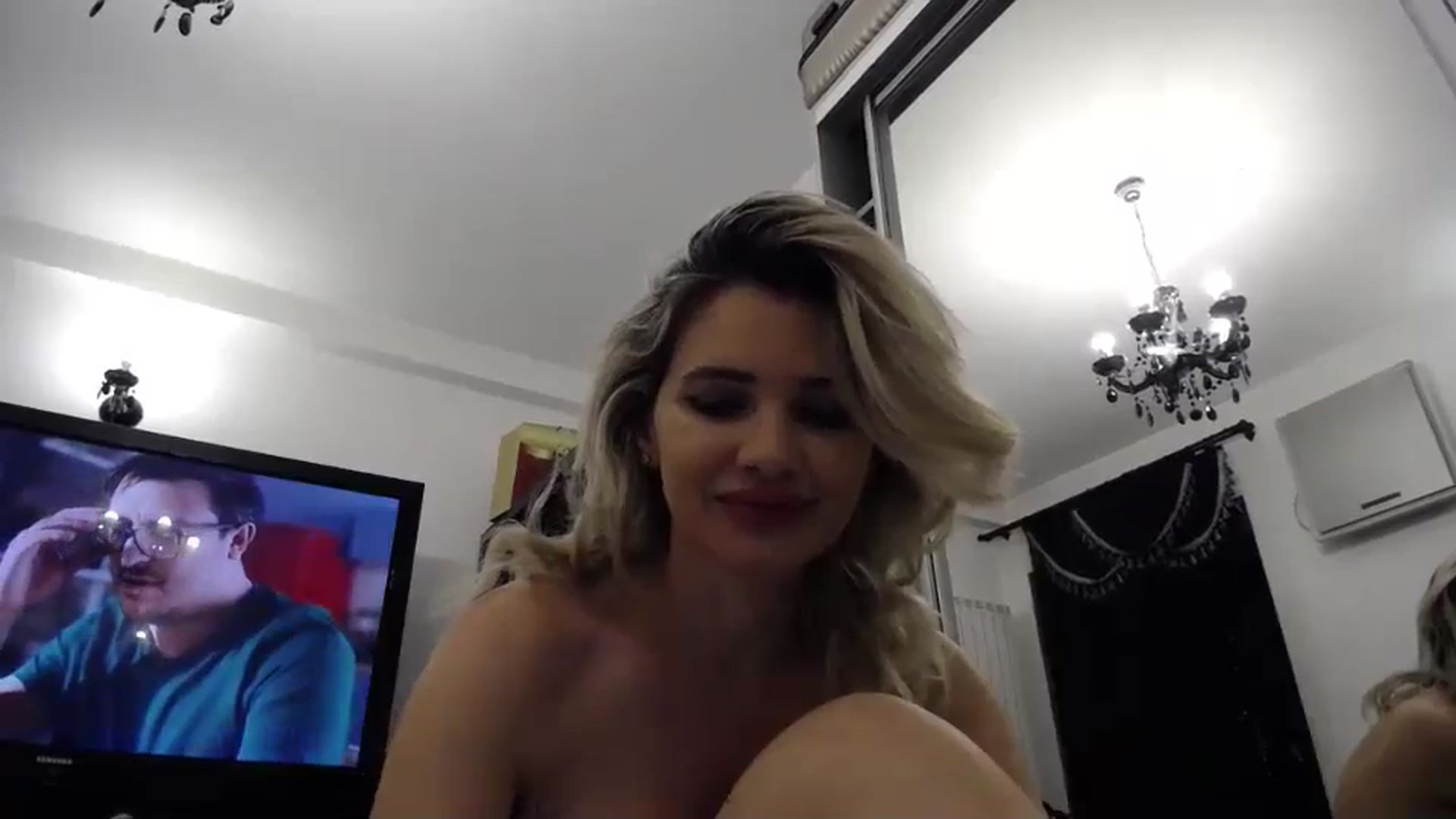 Gallery image thumbnail from Klarita_'s myfreecams stream on, 04/21/2024, 22:24 image 16 of 20