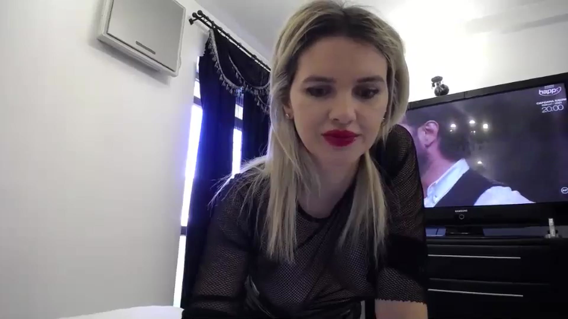 Gallery image thumbnail from Klarita_'s myfreecams stream on, 04/26/2024, 14:29 image 3 of 20