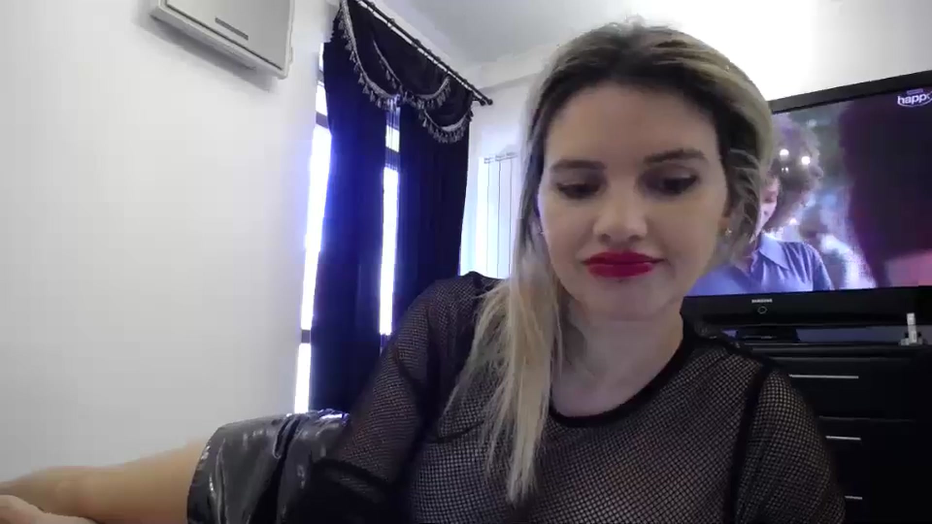 Gallery image thumbnail from Klarita_'s myfreecams stream on, 04/26/2024, 14:29 image 5 of 20
