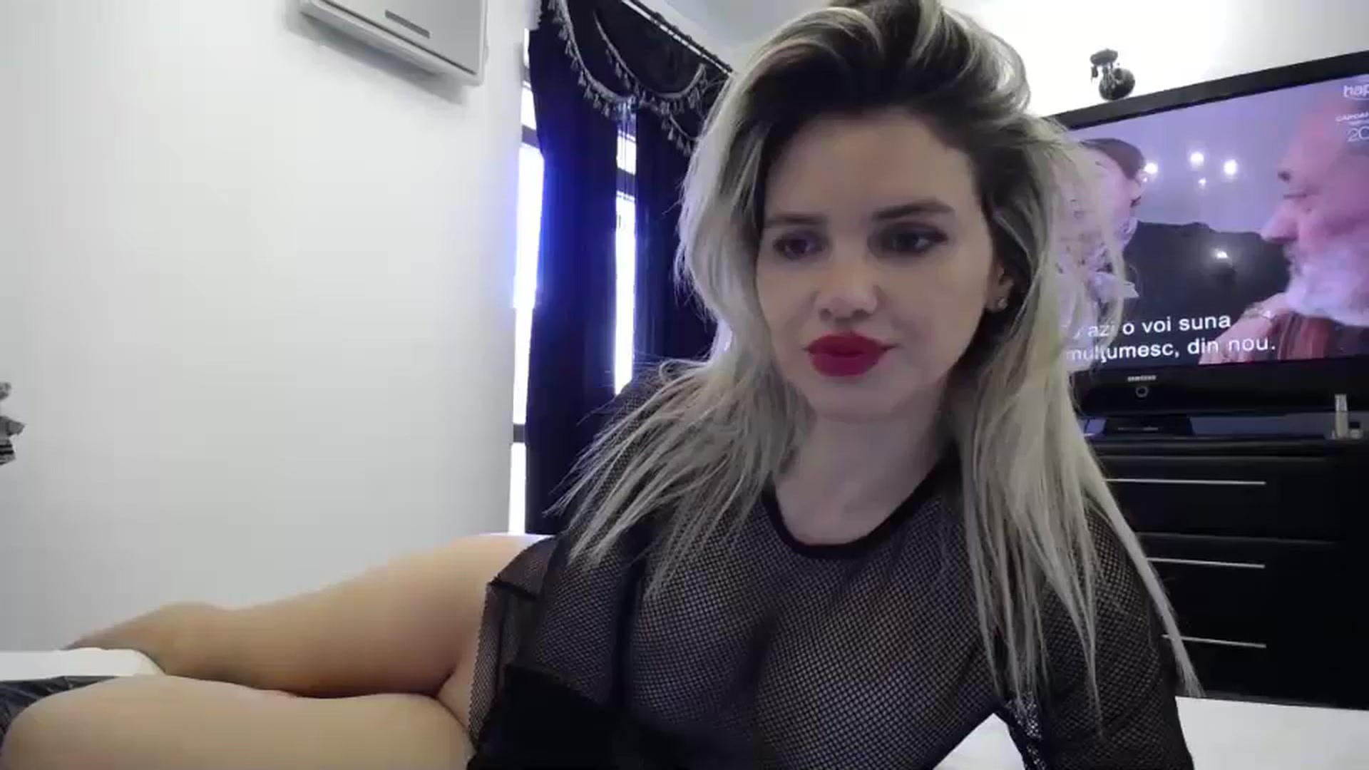 Gallery image thumbnail from Klarita_'s myfreecams stream on, 04/26/2024, 15:27 image 4 of 20