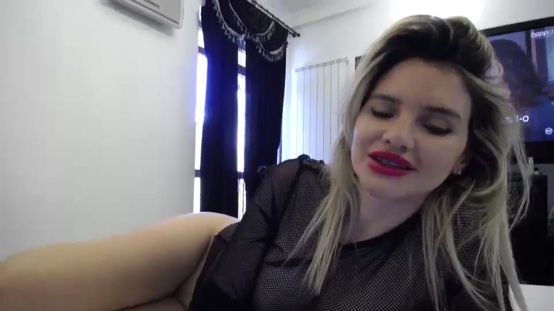 Gallery image thumbnail from Klarita_'s myfreecams stream on, 04/26/2024, 15:27 image 20 of 20