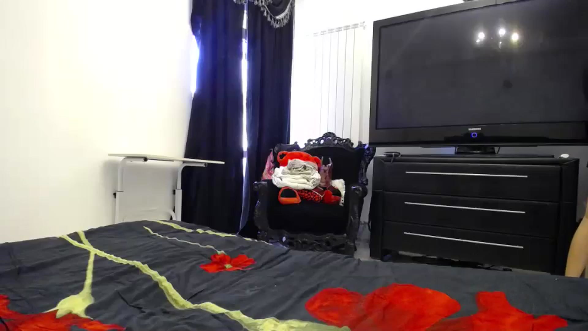 Gallery image thumbnail from Klarita_'s myfreecams stream on, 05/18/2024, 15:14 image 14 of 20