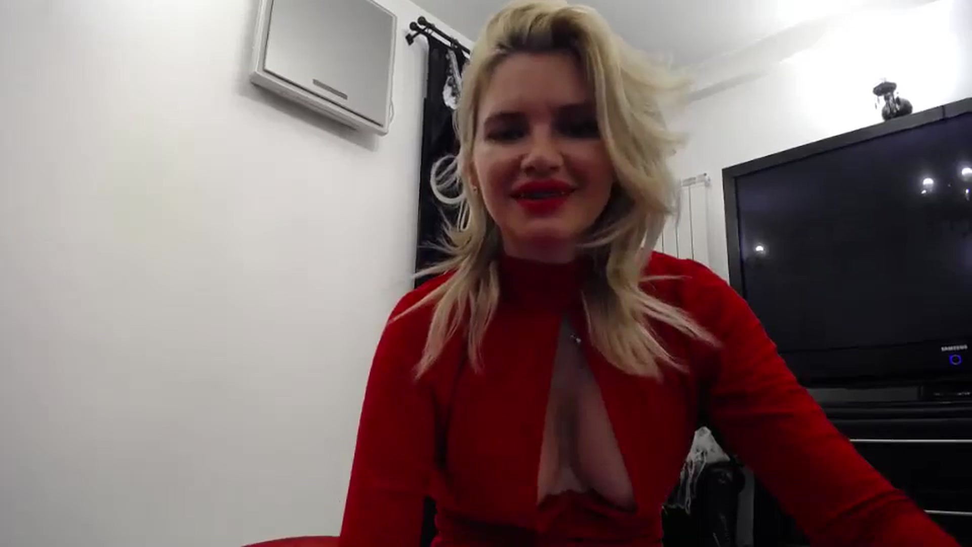 Gallery image thumbnail from Klarita_'s myfreecams stream on, 05/23/2024, 22:38 image 18 of 20