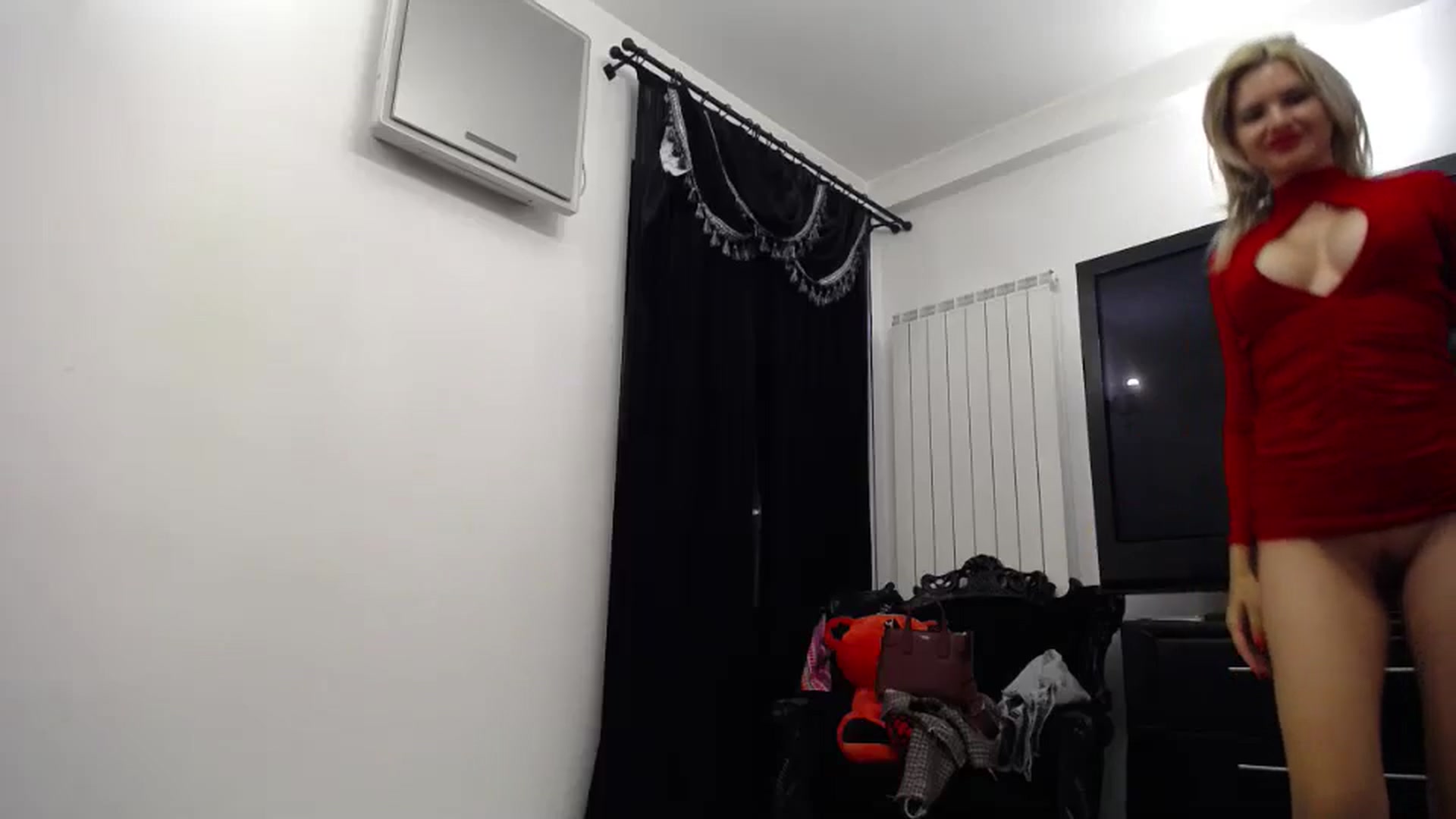 Gallery image thumbnail from Klarita_'s myfreecams stream on, 05/23/2024, 22:38 image 19 of 20