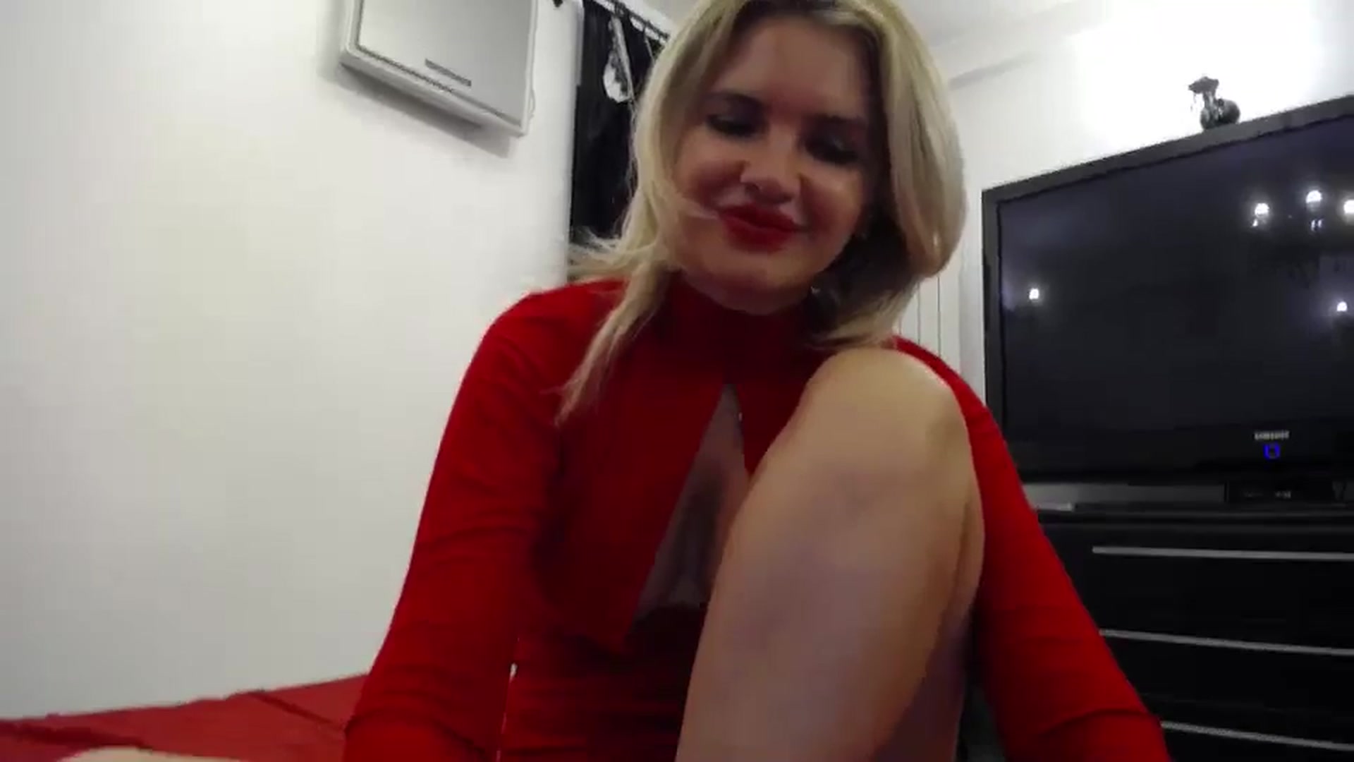 Gallery image thumbnail from Klarita_'s myfreecams stream on, 05/23/2024, 22:38 image 8 of 20