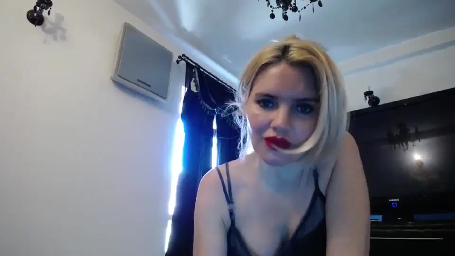 Gallery image thumbnail from Klarita_'s myfreecams stream on, 05/26/2024, 14:10 image 2 of 20