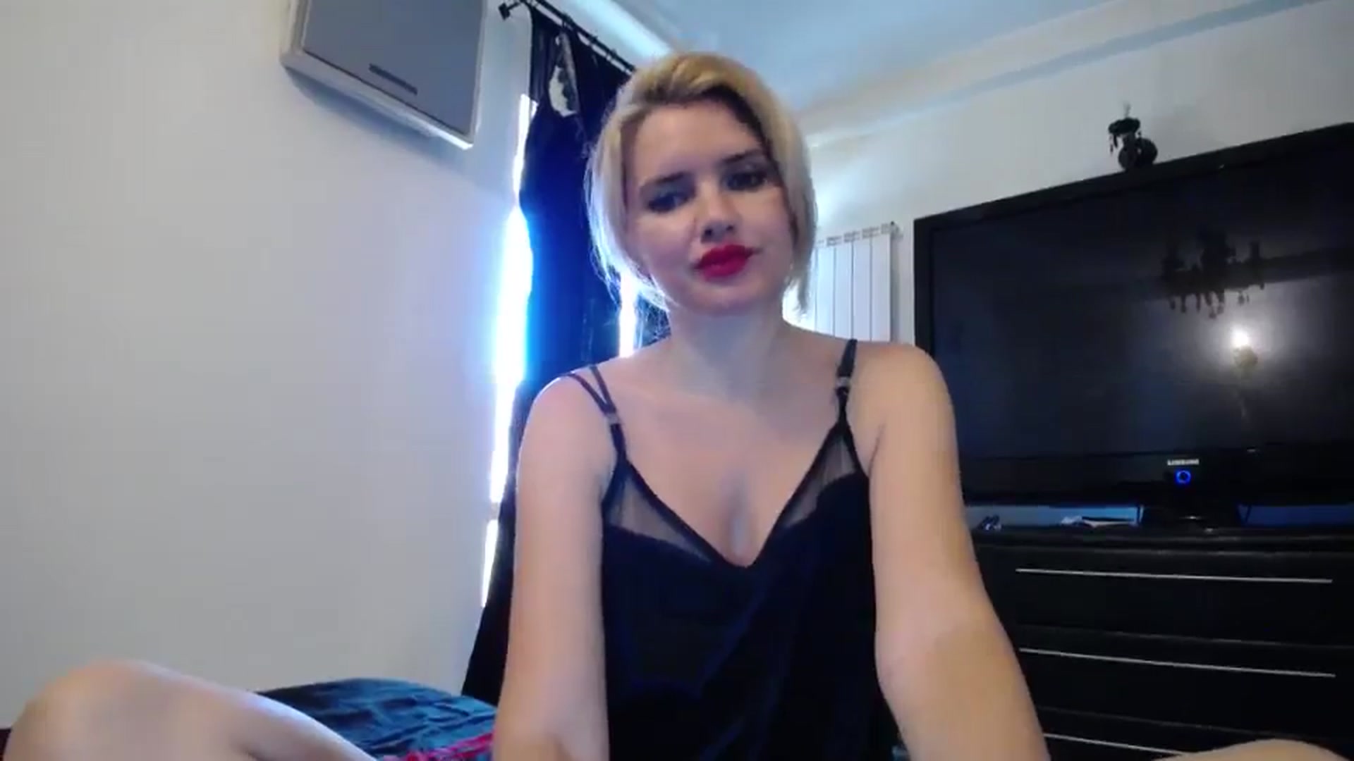 Gallery image thumbnail from Klarita_'s myfreecams stream on, 05/26/2024, 15:11 image 11 of 20