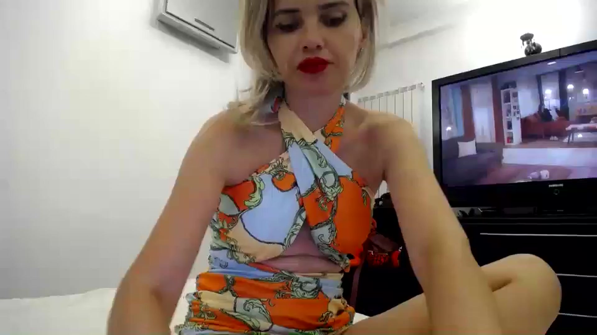 Gallery image thumbnail from Klarita_'s myfreecams stream on, 05/30/2024, 20:43 image 13 of 20