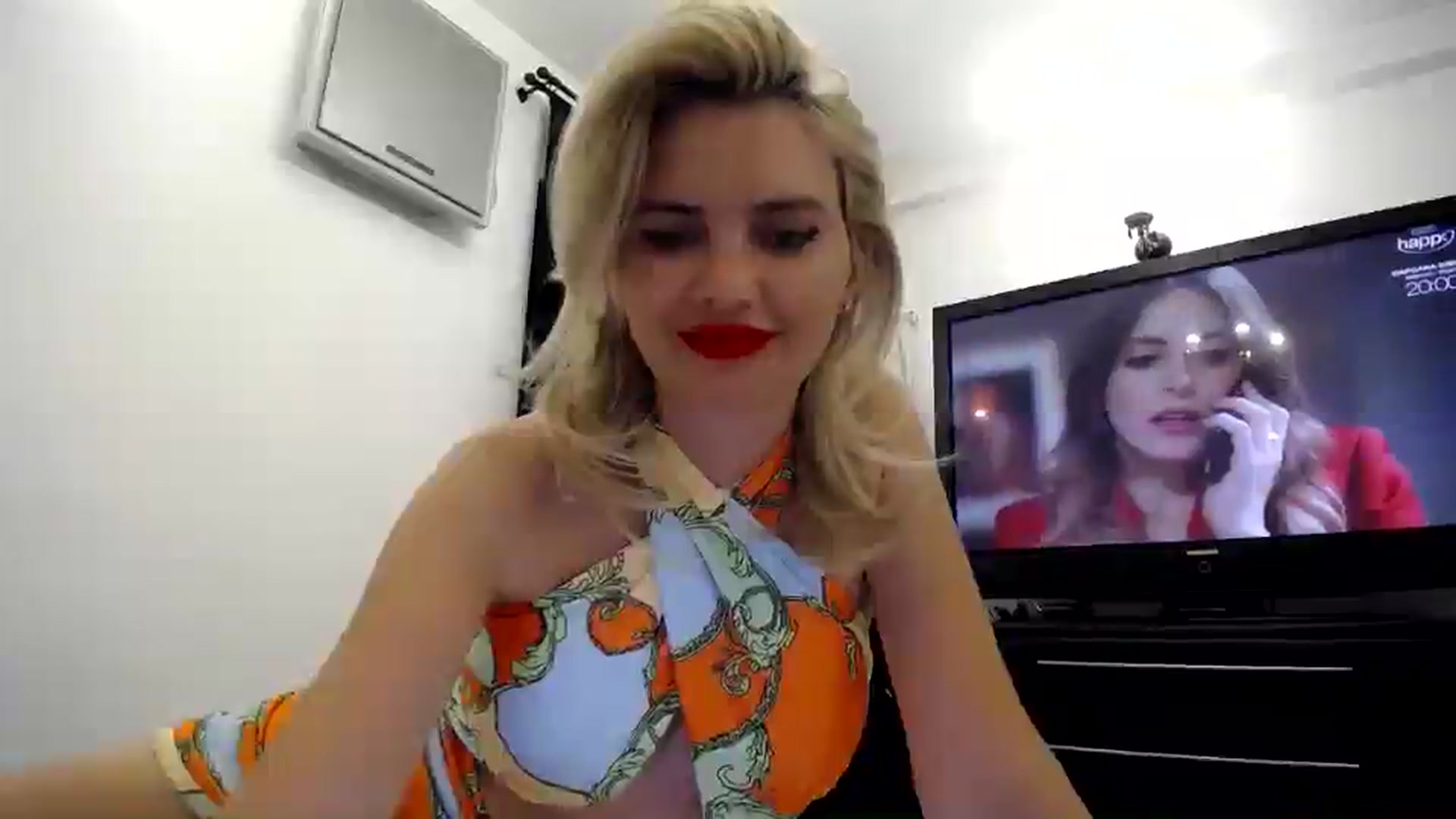 Gallery image thumbnail from Klarita_'s myfreecams stream on, 05/30/2024, 20:43 image 6 of 20