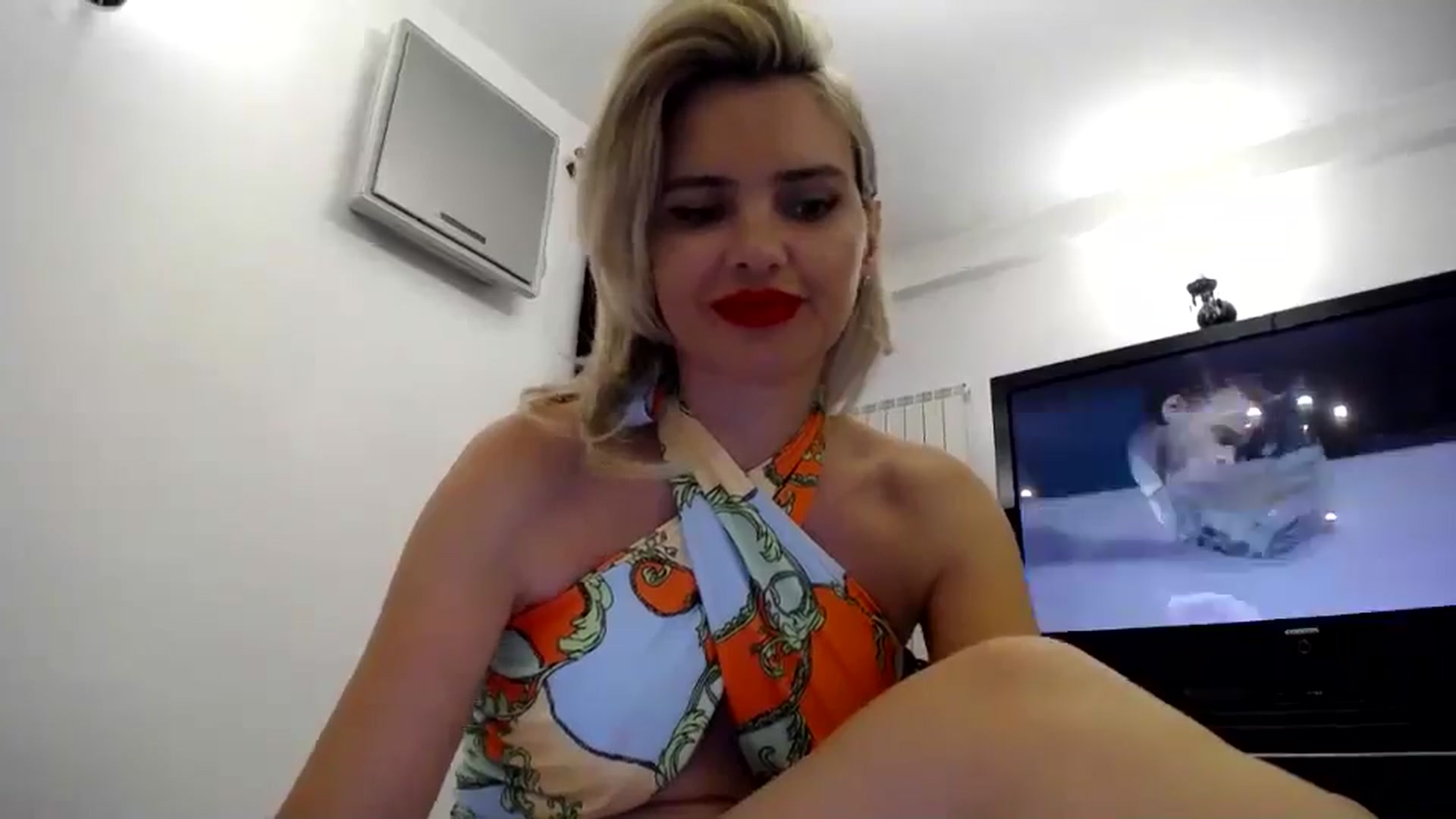 Gallery image thumbnail from Klarita_'s myfreecams stream on, 05/30/2024, 20:43 image 19 of 20