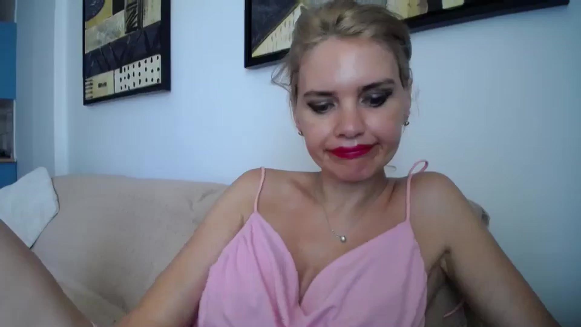 Gallery image thumbnail from Klarita_'s myfreecams stream on, 06/30/2024, 14:46 image 15 of 20