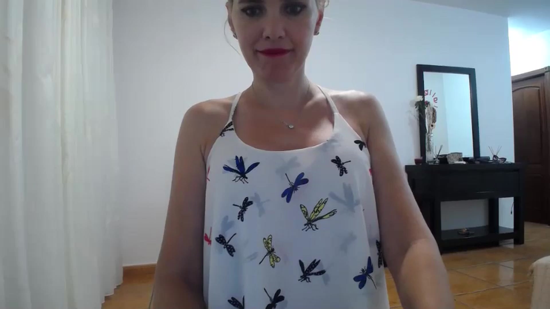 Gallery image thumbnail from Klarita_'s myfreecams stream on, 07/02/2024, 21:47 image 3 of 20