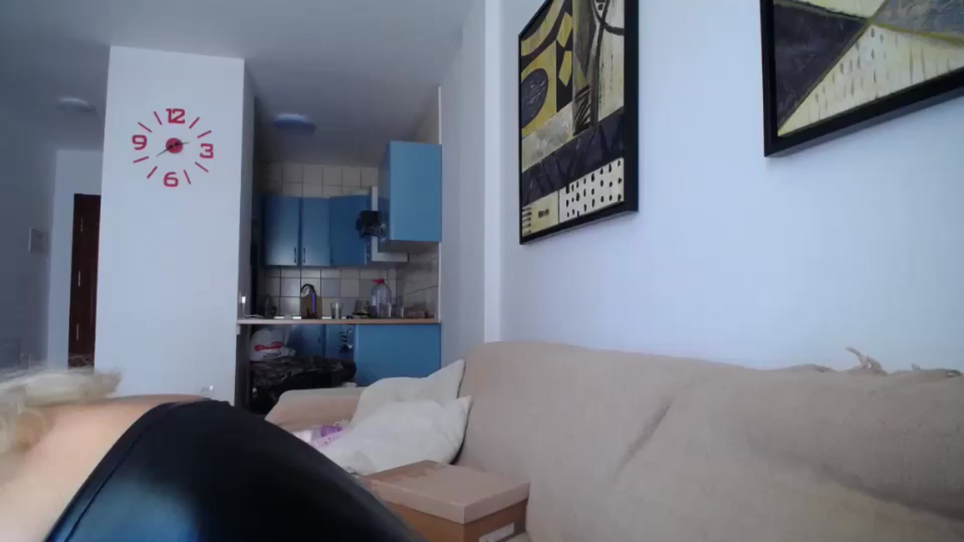 Gallery image thumbnail from Klarita_'s myfreecams stream on, 07/05/2024, 14:51 image 2 of 20