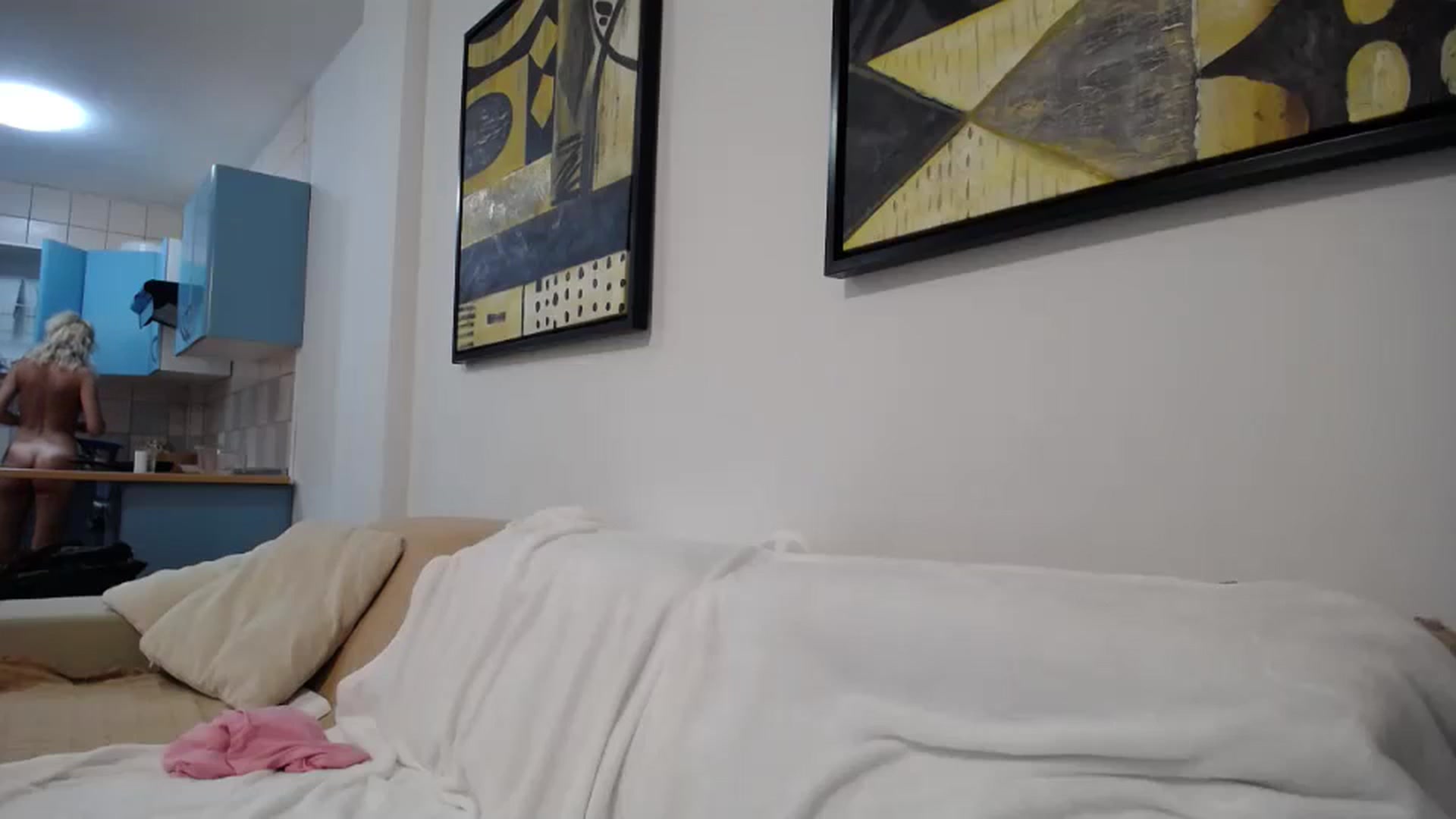 Gallery image thumbnail from Klarita_'s myfreecams stream on, 07/18/2024, 22:56 image 16 of 20