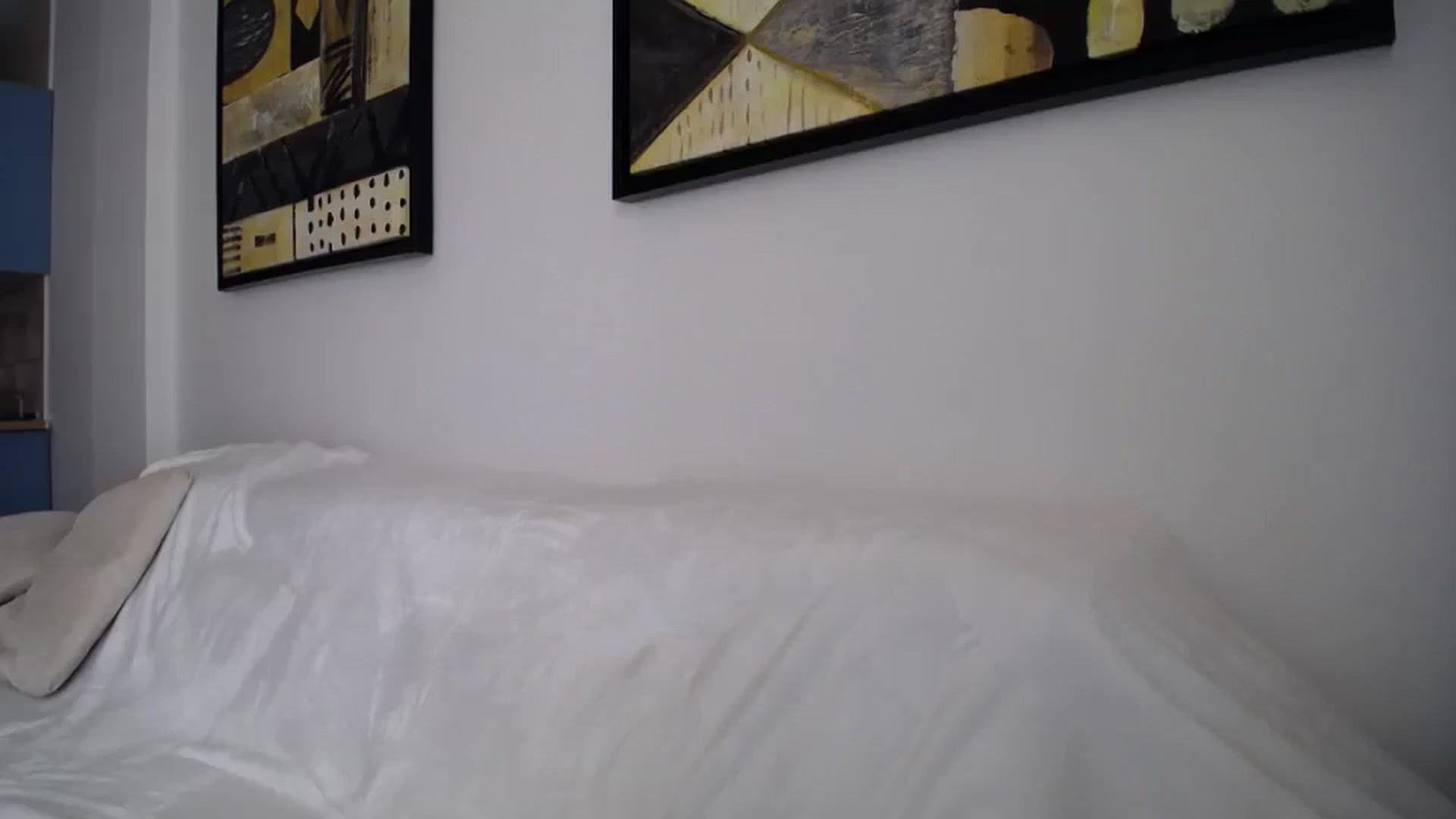 Gallery image thumbnail from Klarita_'s myfreecams stream on, 07/19/2024, 14:41 image 3 of 20