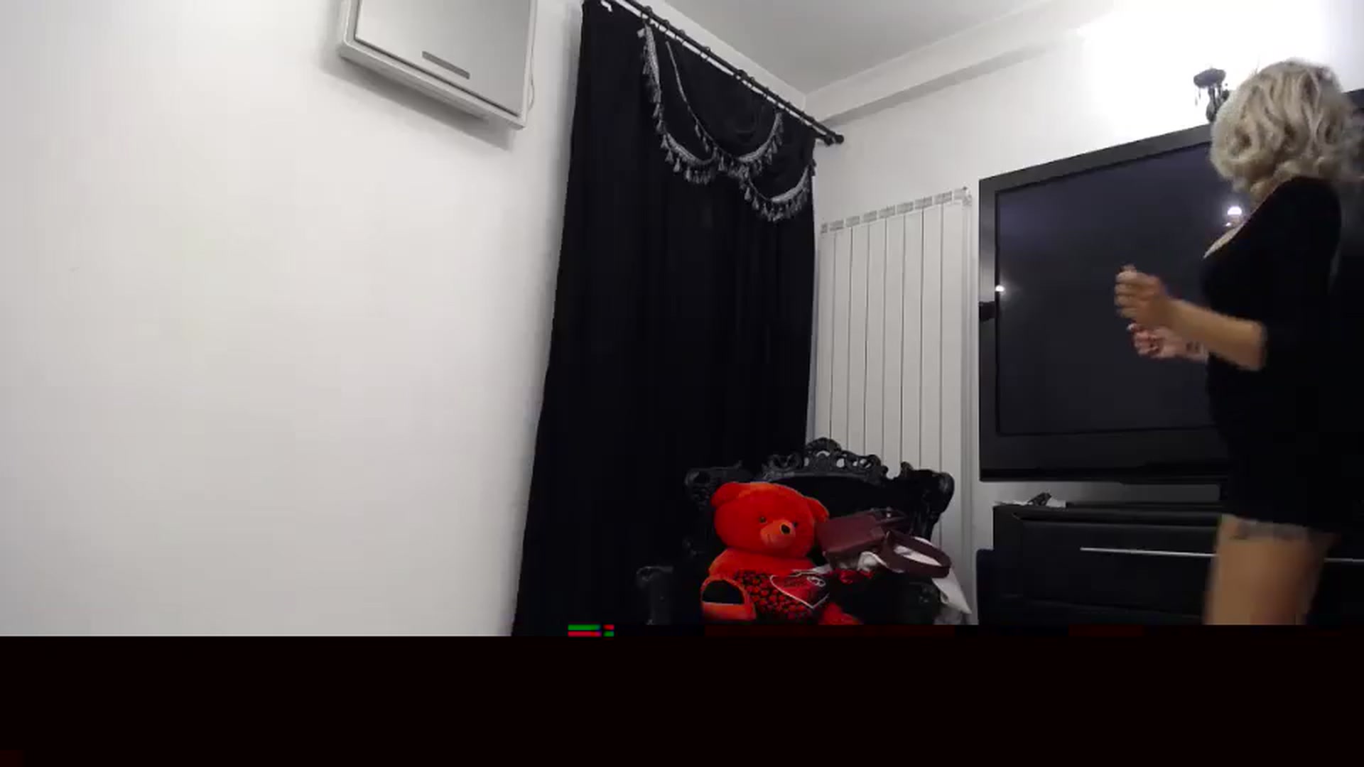 Gallery image thumbnail from Klarita_'s myfreecams stream on, 08/13/2024, 21:56 image 13 of 20
