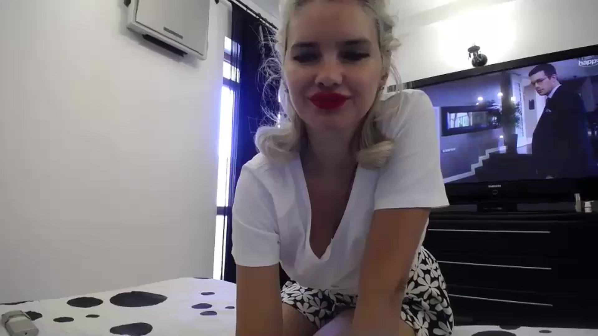 Gallery image thumbnail from Klarita_'s myfreecams stream on, 08/16/2024, 14:15 image 4 of 20