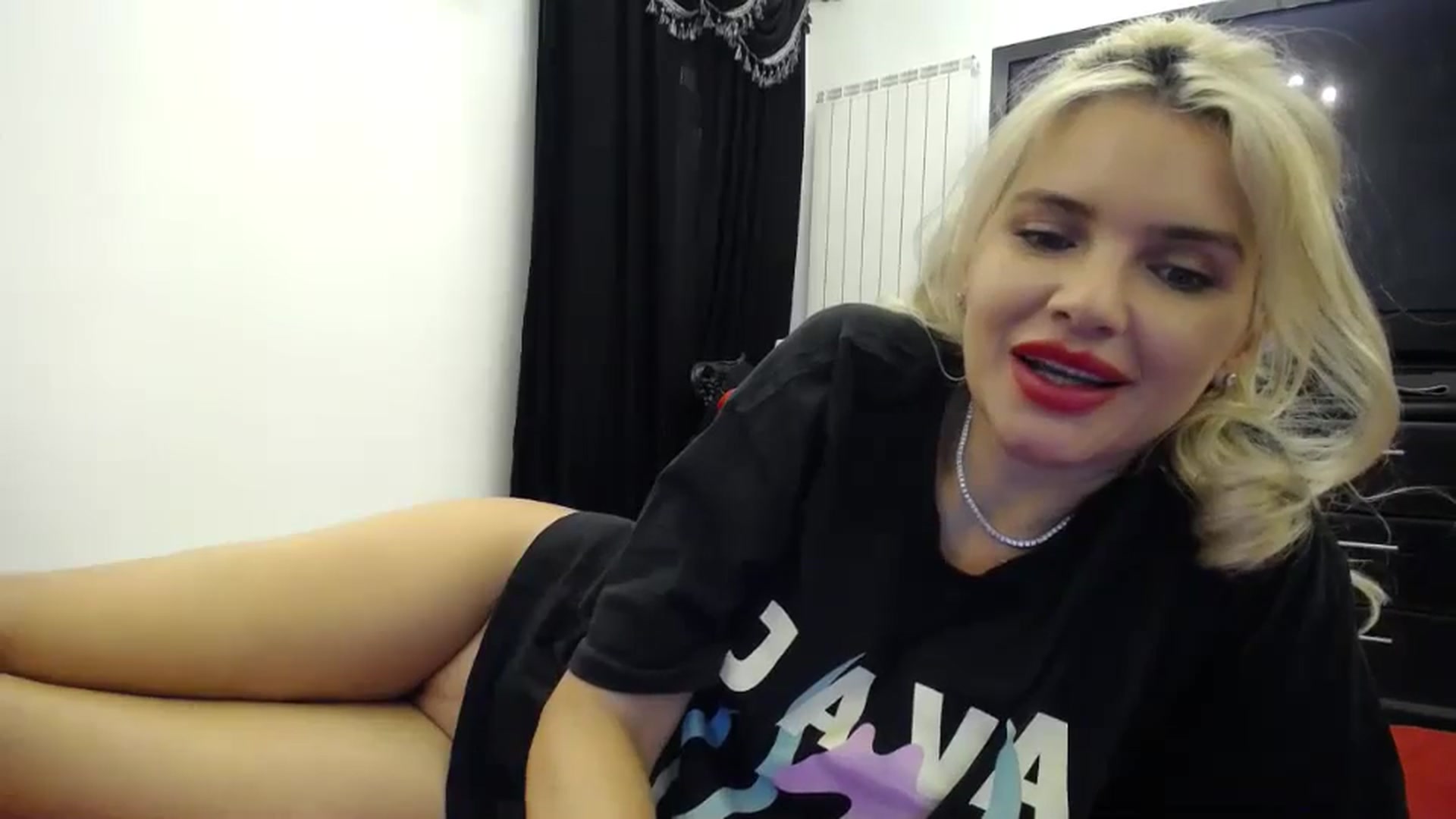 Gallery image thumbnail from Klarita_'s myfreecams stream on, 08/28/2024, 22:39 image 19 of 20