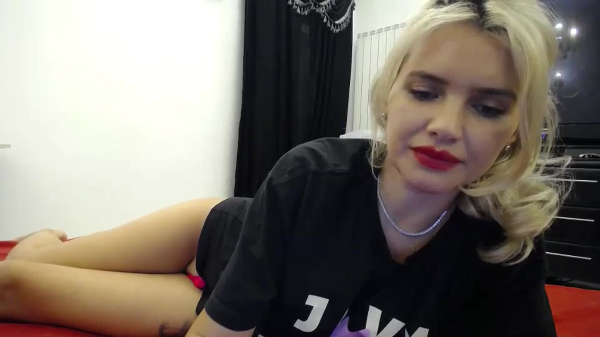 Gallery image thumbnail from Klarita_'s myfreecams stream on, 08/28/2024, 22:39 image 6 of 20