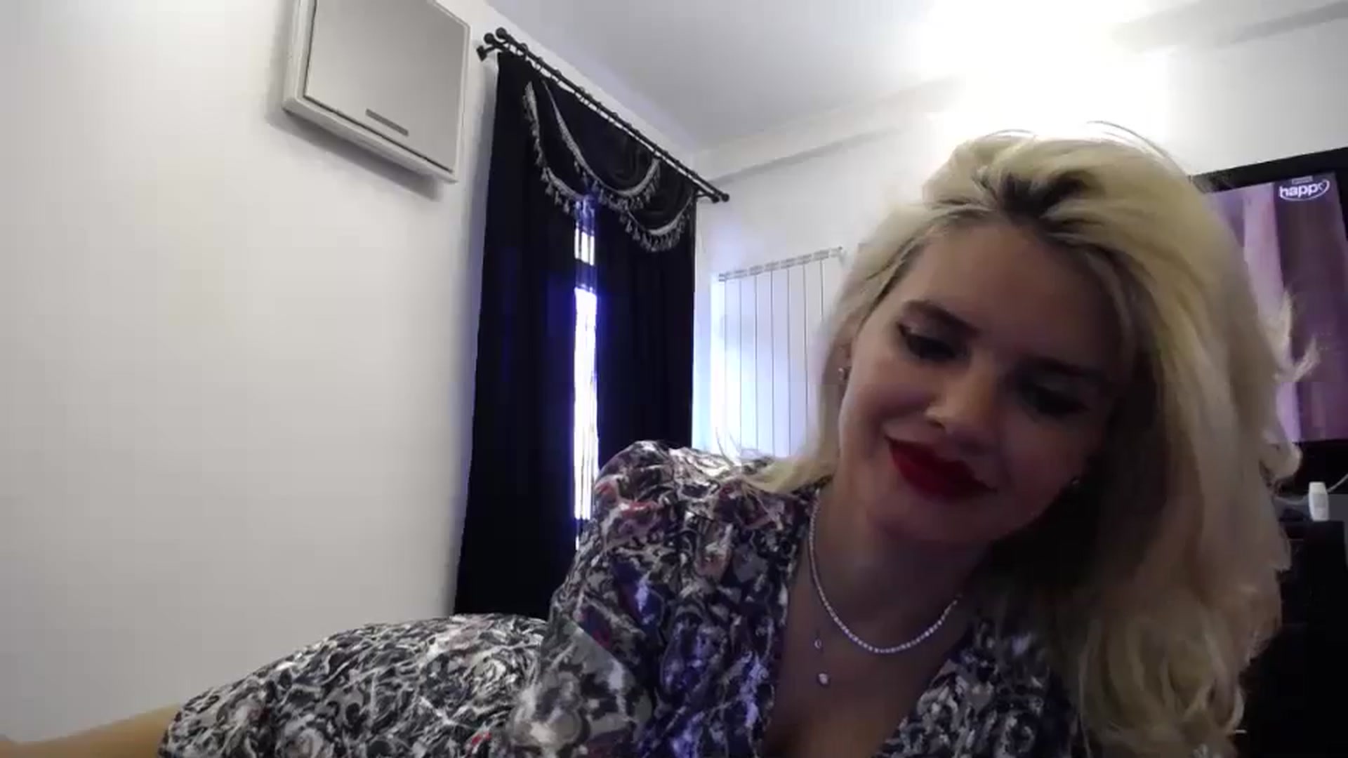 Gallery image thumbnail from Klarita_'s myfreecams stream on, 08/30/2024, 13:32 image 5 of 20