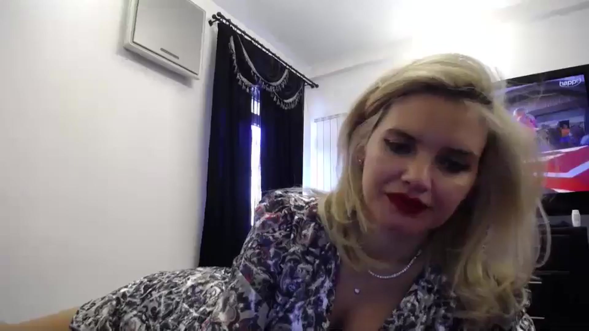Gallery image thumbnail from Klarita_'s myfreecams stream on, 08/30/2024, 13:32 image 4 of 20