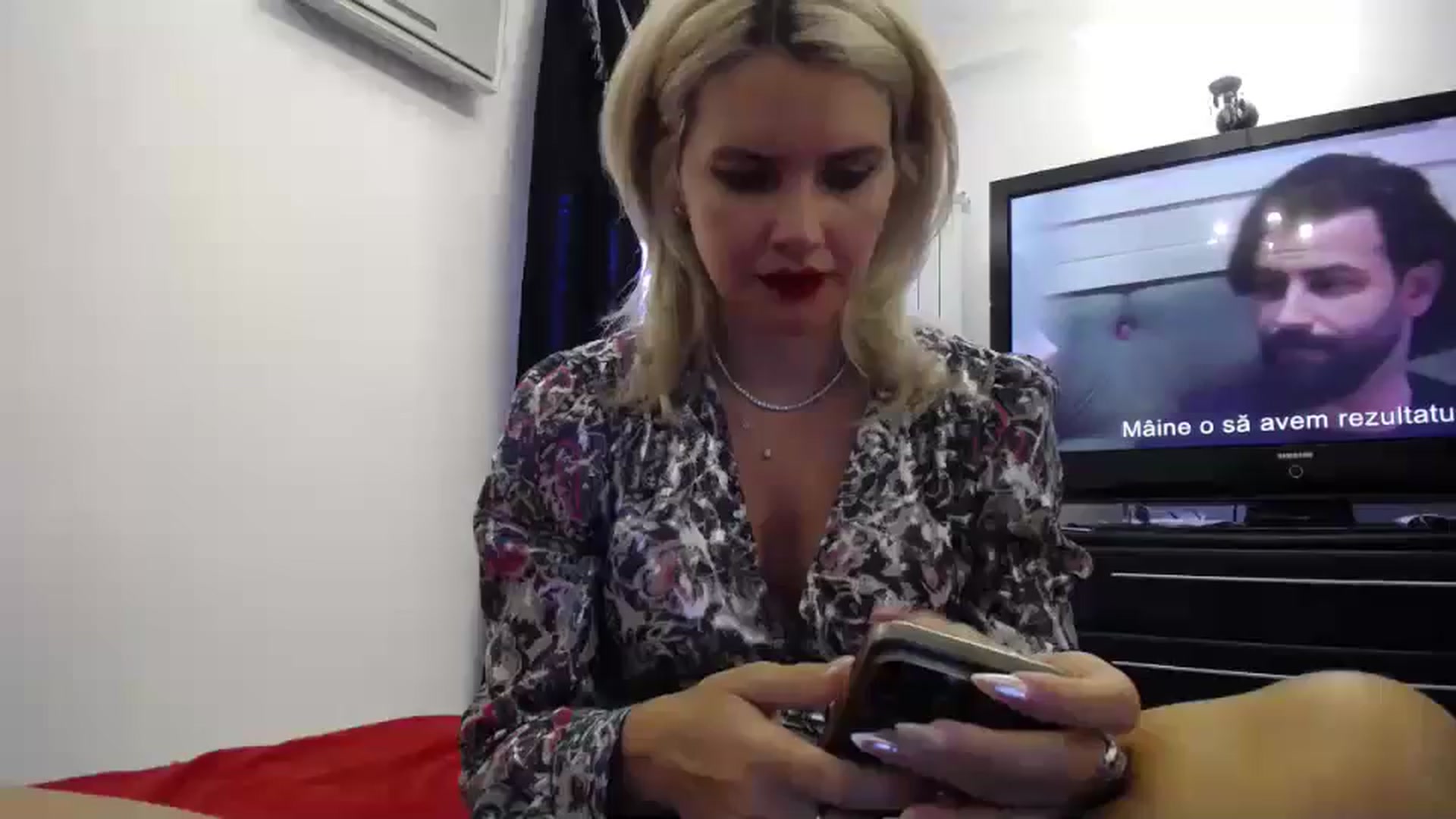 Gallery image thumbnail from Klarita_'s myfreecams stream on, 08/30/2024, 13:32 image 16 of 20