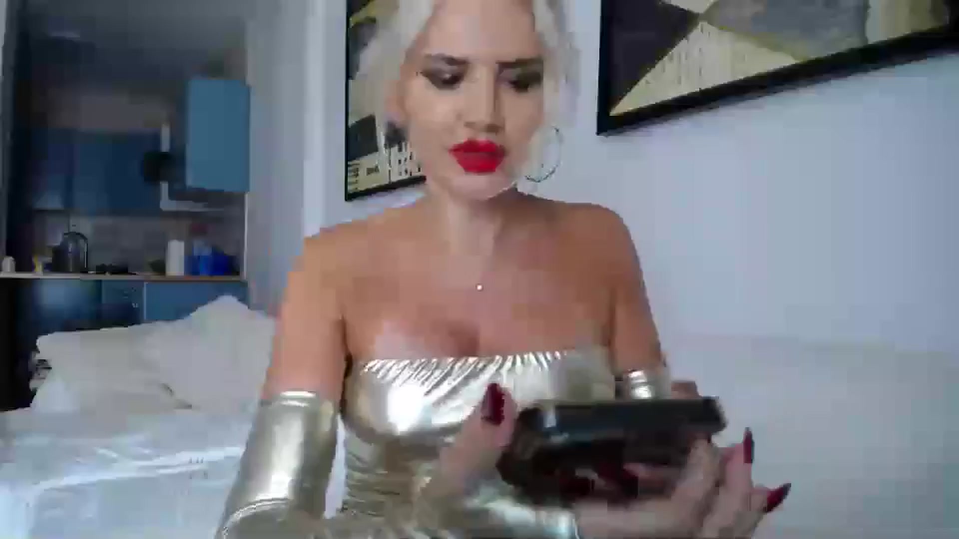 Gallery image thumbnail from Klarita_'s myfreecams stream on, 09/28/2024, 16:27 image 17 of 20