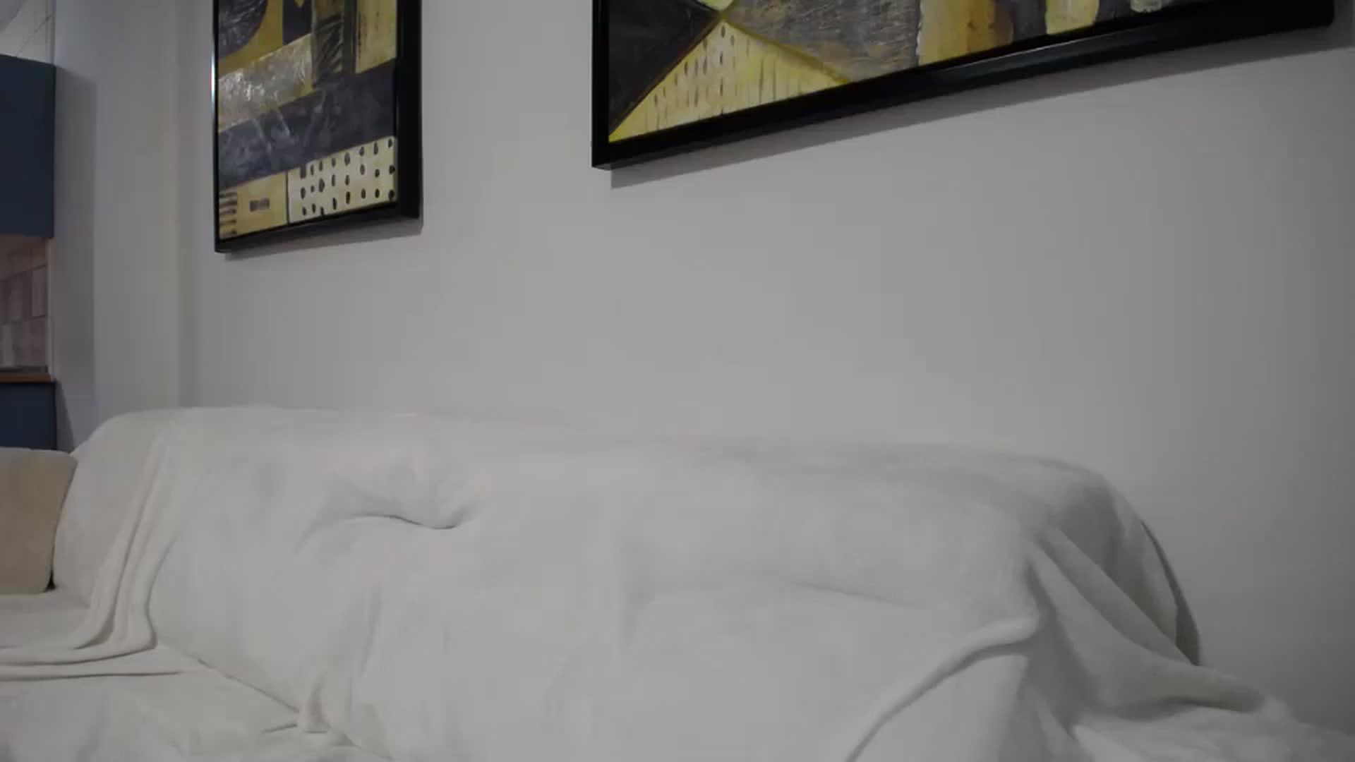 Gallery image thumbnail from Klarita_'s myfreecams stream on, 10/01/2024, 21:31 image 6 of 20