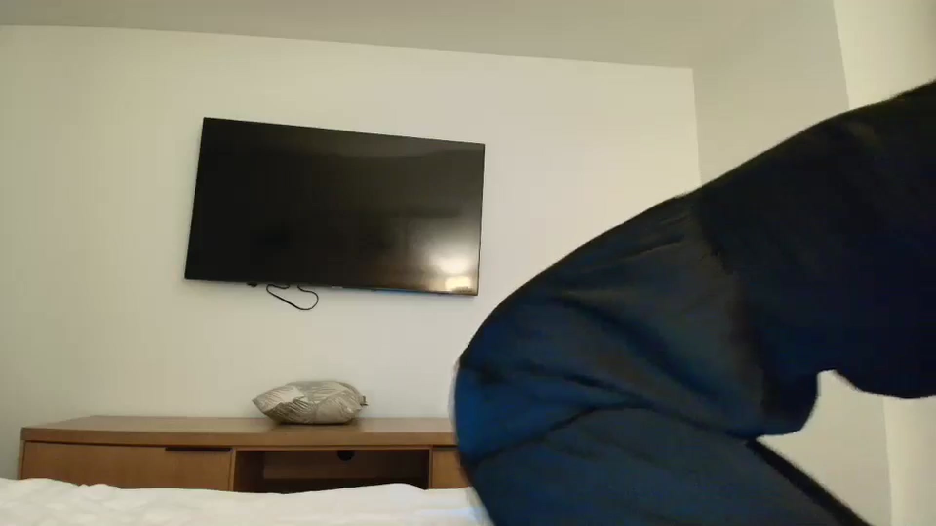Gallery image thumbnail from Klarita_'s myfreecams stream on, 11/05/2024, 22:21 image 9 of 20