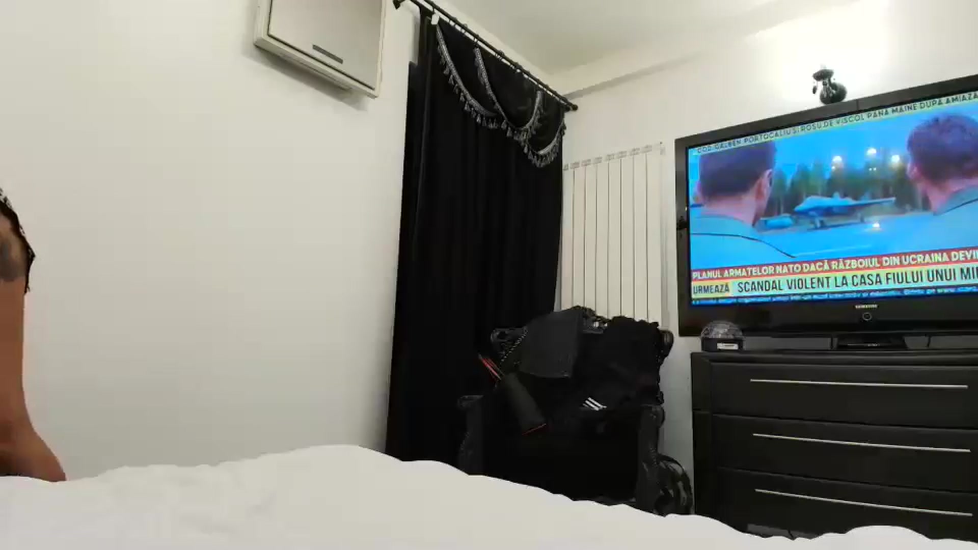 Gallery image thumbnail from Klarita_'s myfreecams stream on, 11/21/2024, 21:57 image 6 of 20