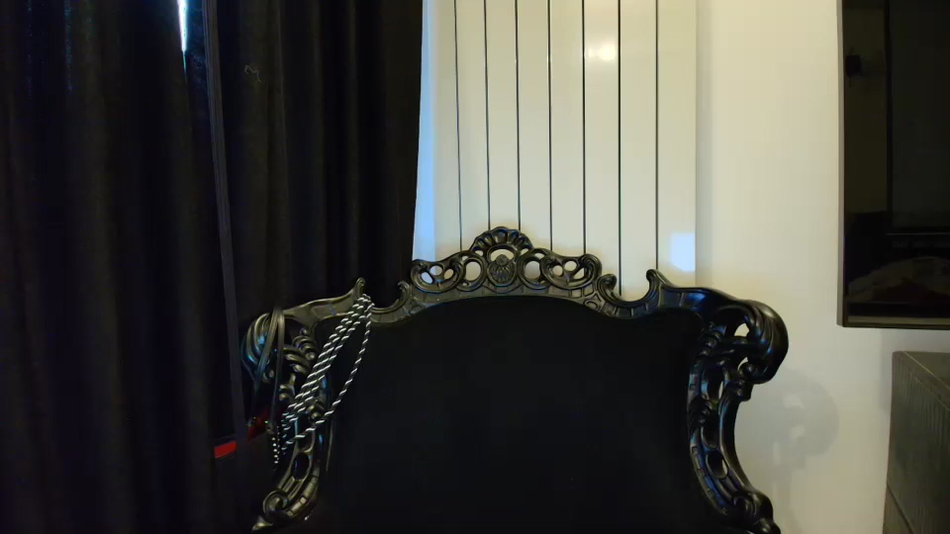 Gallery image thumbnail from Klarita_'s myfreecams stream on, 12/07/2024, 15:36 image 1 of 20