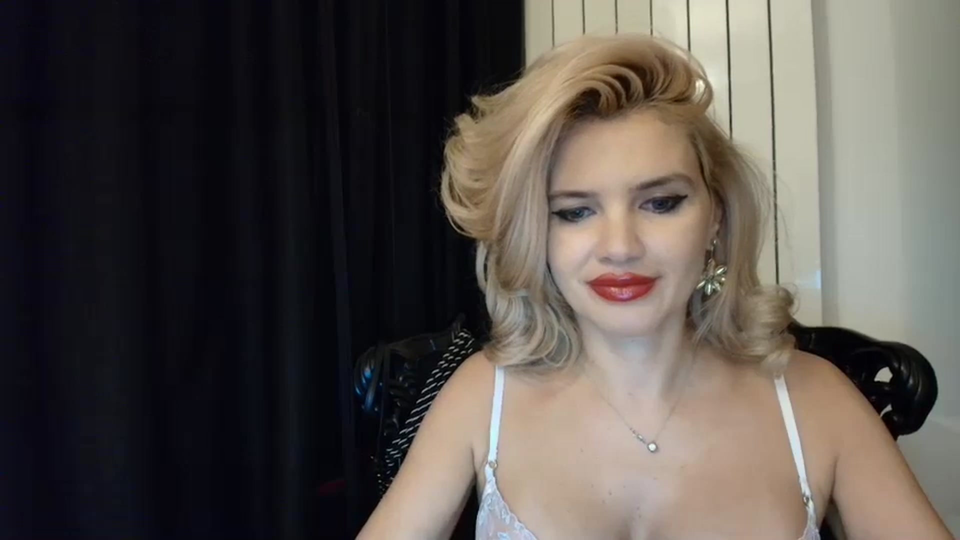 Gallery image thumbnail from Klarita_'s myfreecams stream on, 12/11/2024, 22:05 image 11 of 20