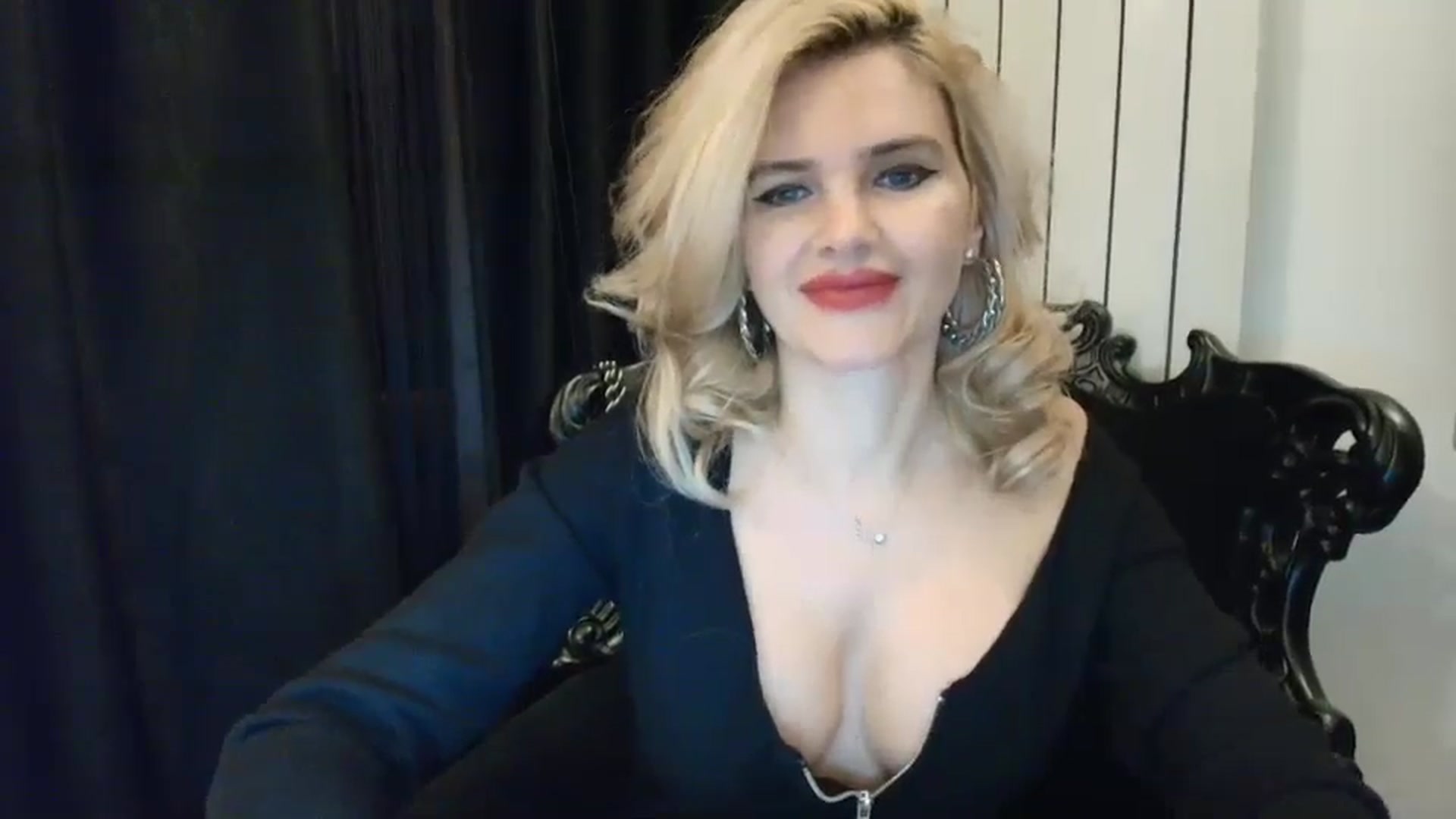 Gallery image thumbnail from Klarita_'s myfreecams stream on, 12/26/2024, 22:37 image 10 of 20