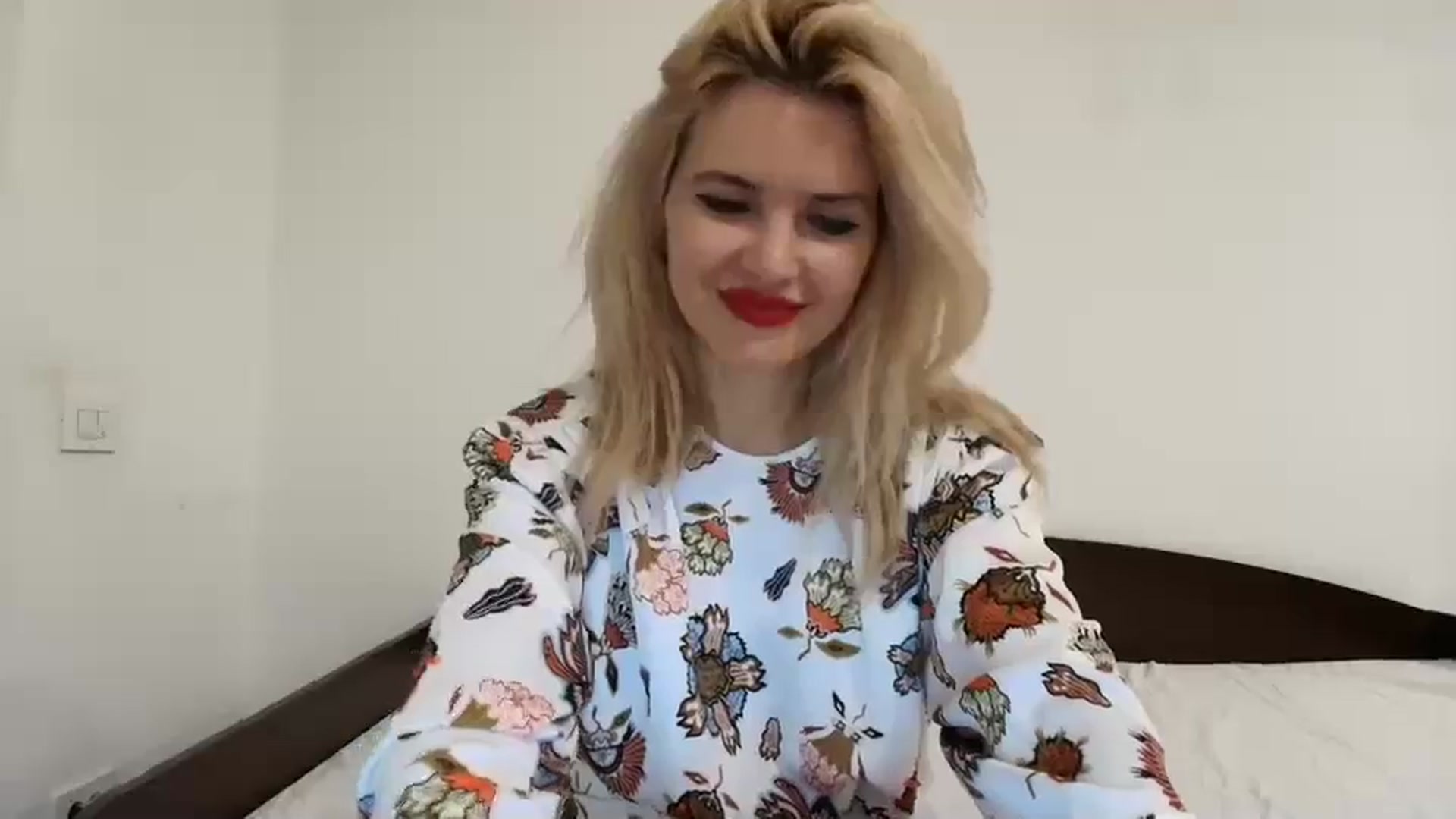Gallery image thumbnail from Klarita_'s myfreecams stream on, 12/31/2024, 14:53 image 4 of 20
