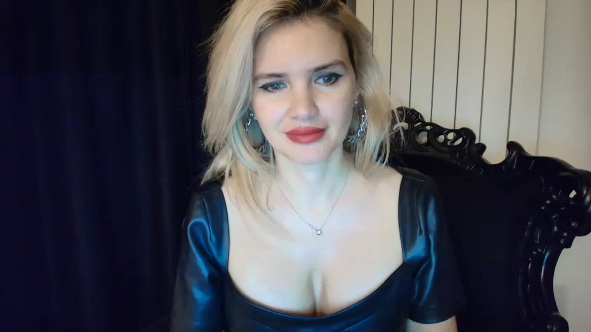 Gallery image thumbnail from Klarita_'s myfreecams stream on, 01/06/2025, 22:39 image 6 of 20