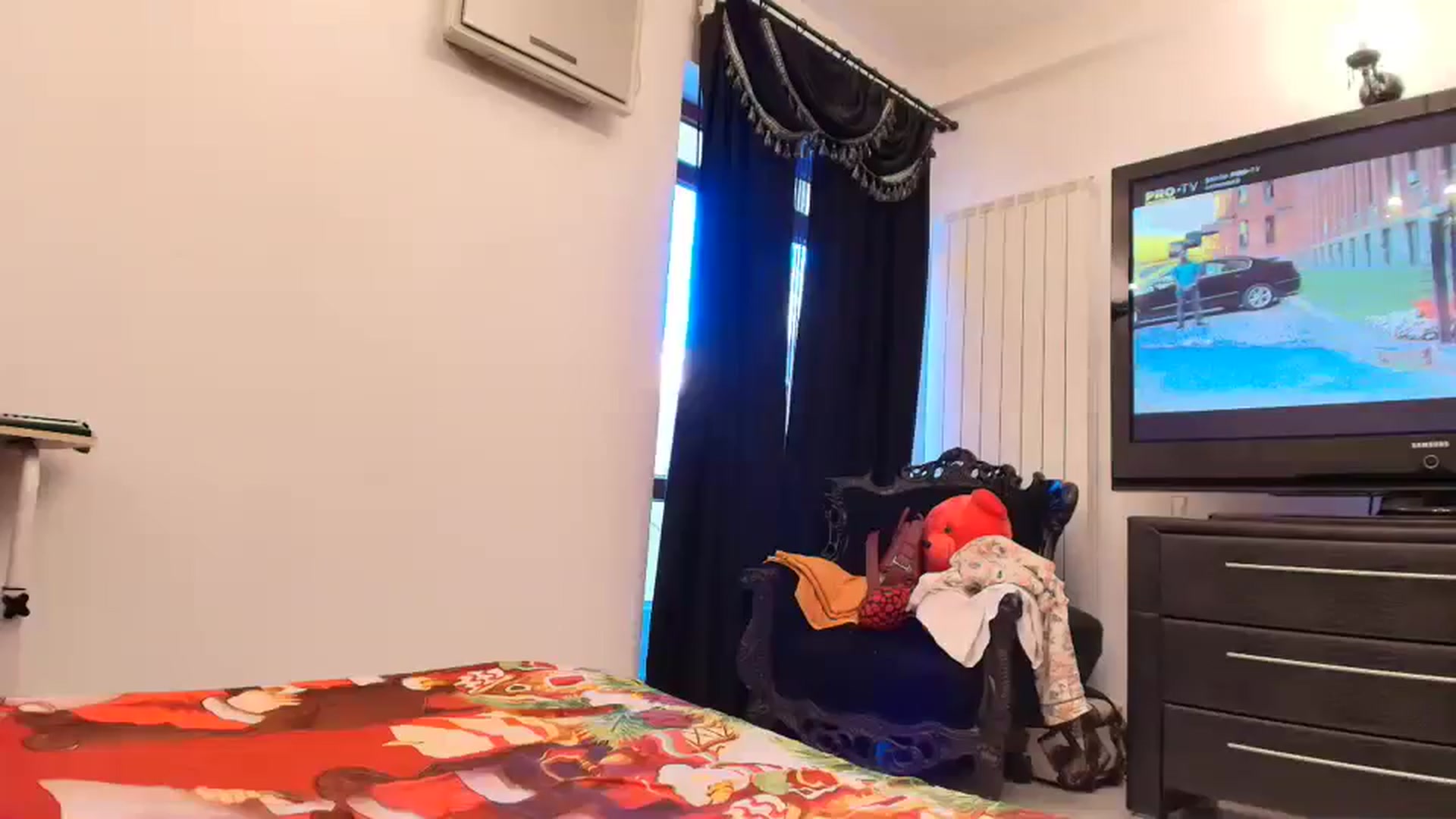 Gallery image thumbnail from Klarita_'s myfreecams stream on, 01/11/2025, 12:14 image 19 of 20