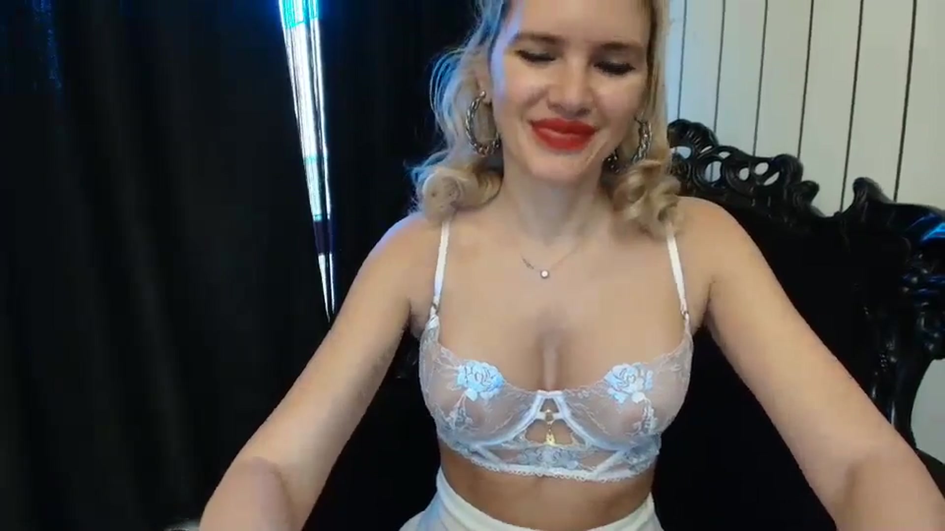 Gallery image thumbnail from Klarita_'s myfreecams stream on, 01/12/2025, 14:26 image 11 of 20