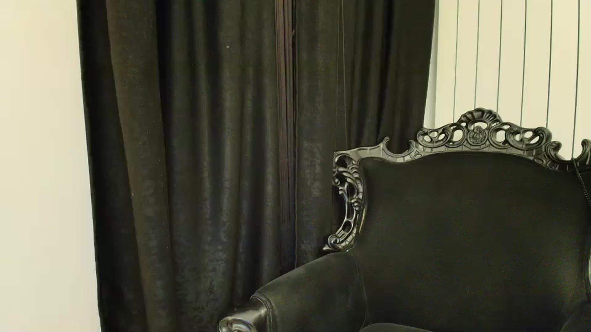 Gallery image thumbnail from Klarita_'s myfreecams stream on, 01/14/2025, 23:18 image 20 of 20