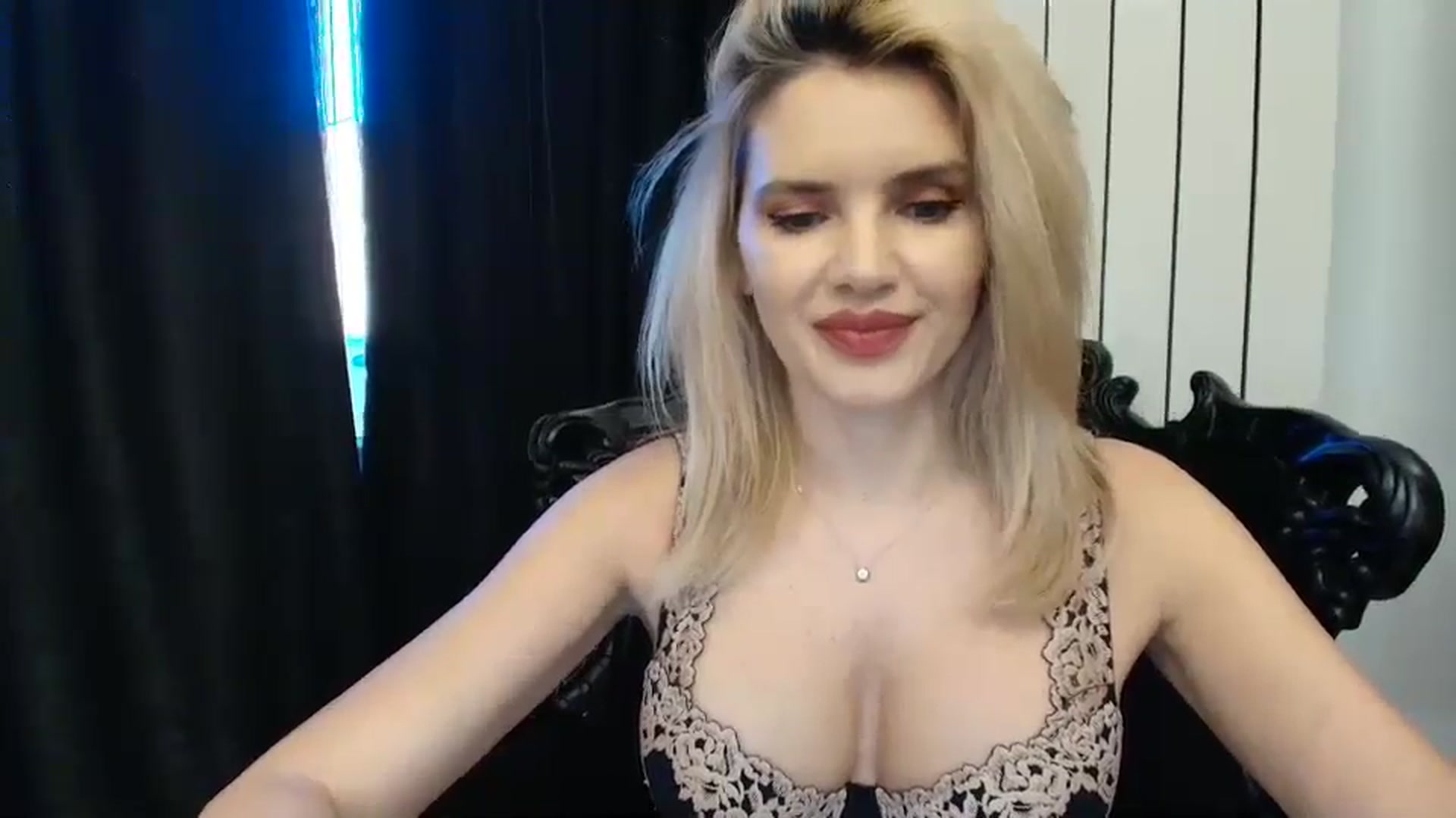 Gallery image thumbnail from Klarita_'s myfreecams stream on, 01/17/2025, 14:46 image 19 of 20
