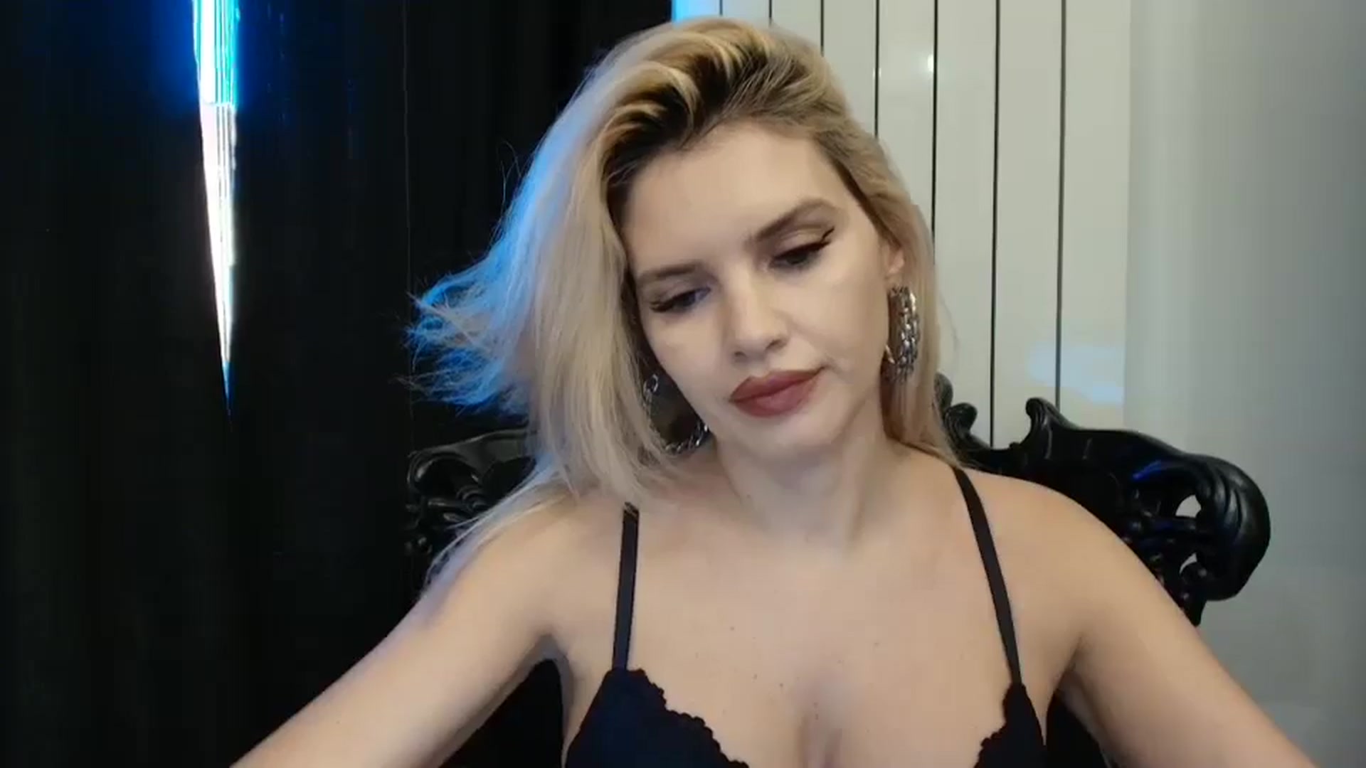 Gallery image thumbnail from Klarita_'s myfreecams stream on, 01/18/2025, 15:44 image 5 of 20
