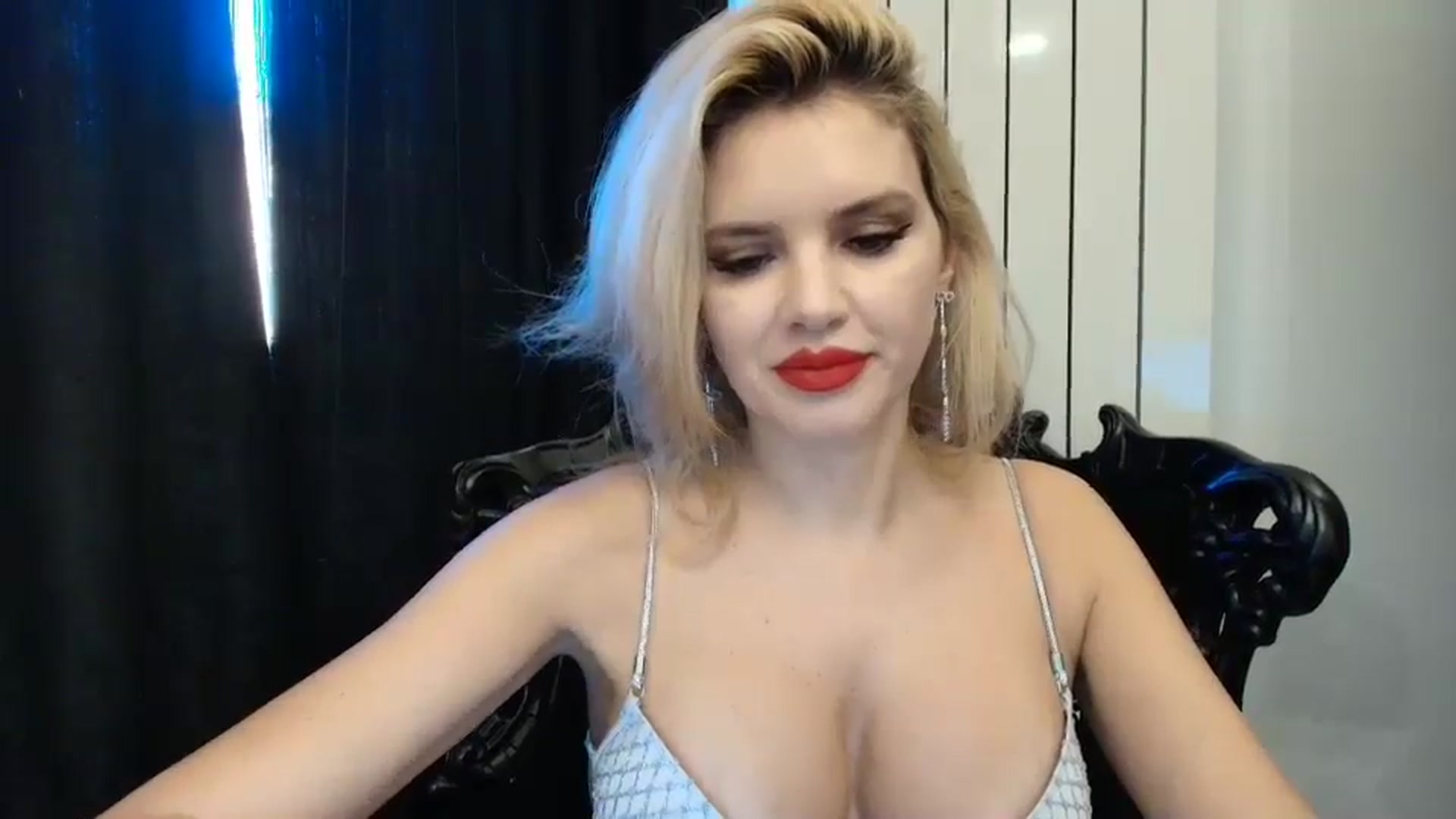 Gallery image thumbnail from Klarita_'s myfreecams stream on, 01/19/2025, 16:01 image 4 of 20