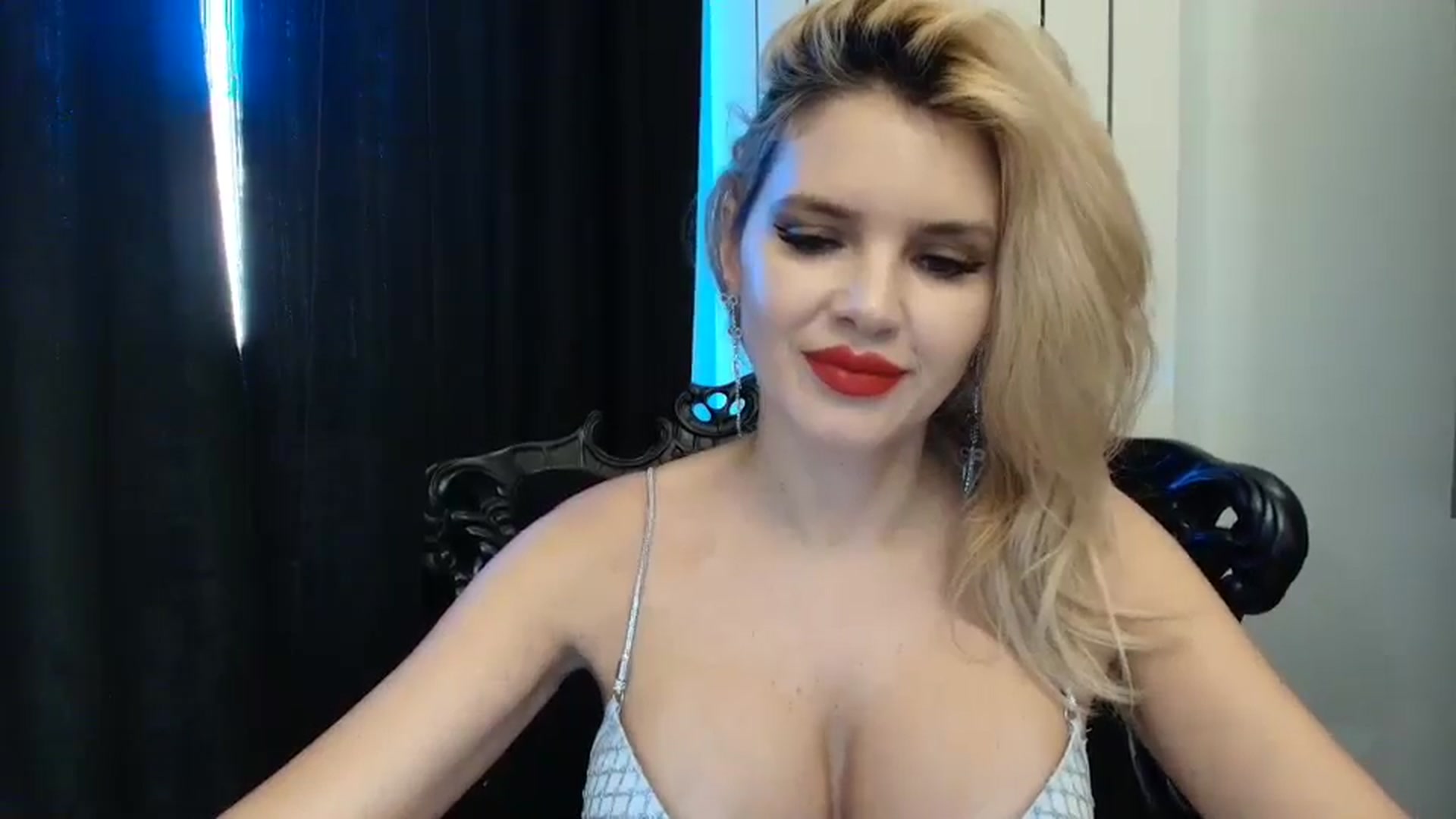 Gallery image thumbnail from Klarita_'s myfreecams stream on, 01/19/2025, 16:01 image 2 of 20