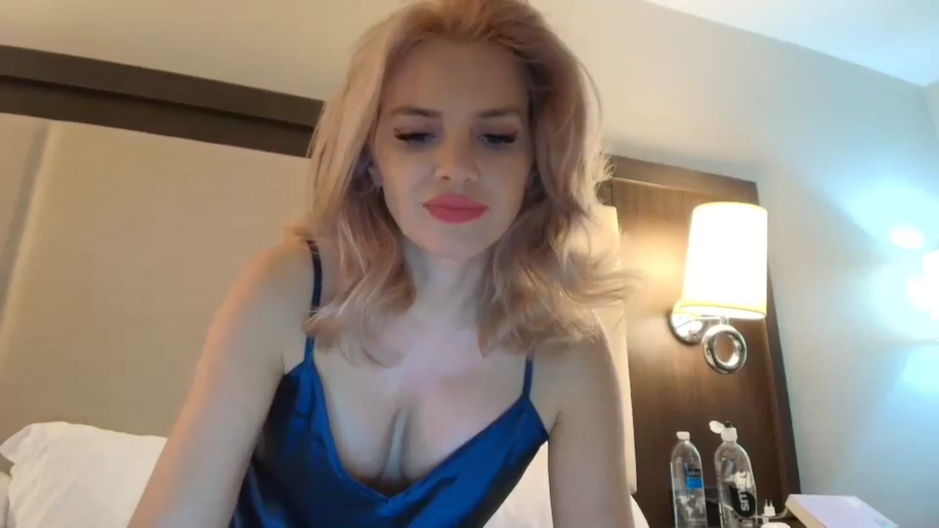 Gallery image thumbnail from Klarita_'s myfreecams stream on, 01/23/2025, 22:21 image 6 of 20