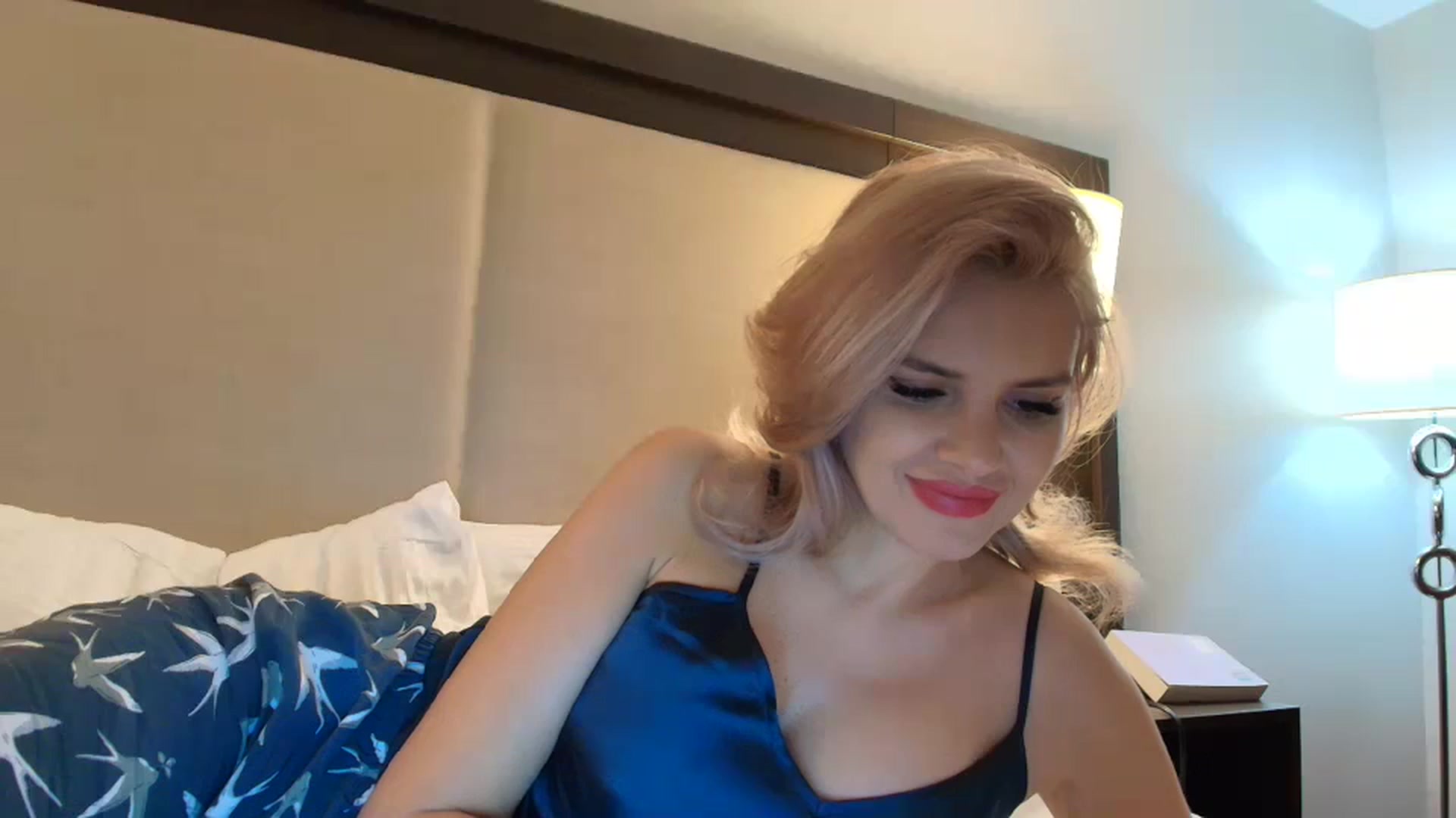 Gallery image thumbnail from Klarita_'s myfreecams stream on, 01/23/2025, 22:21 image 4 of 20
